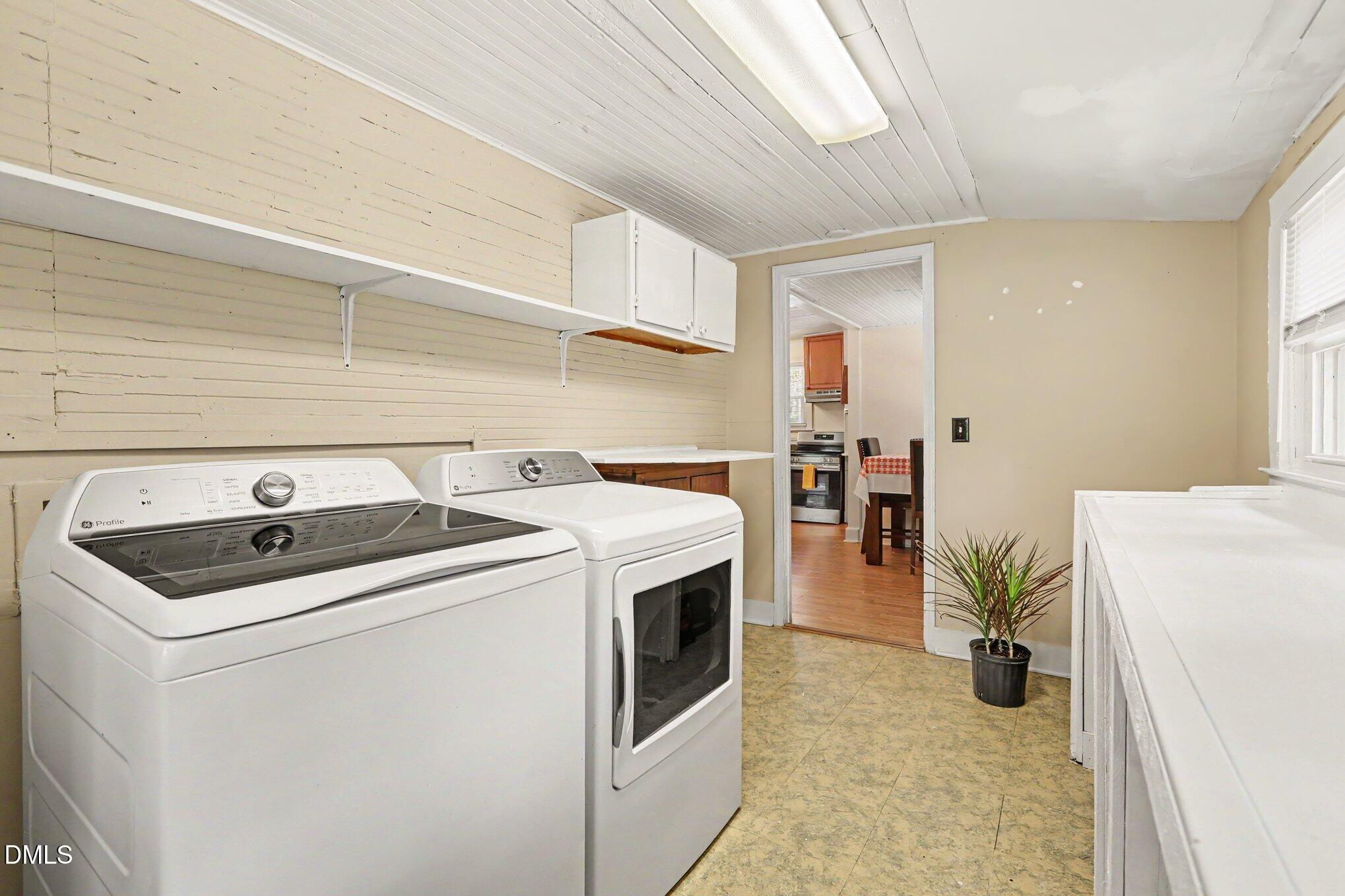 431 Eugene Street Property Photo 23