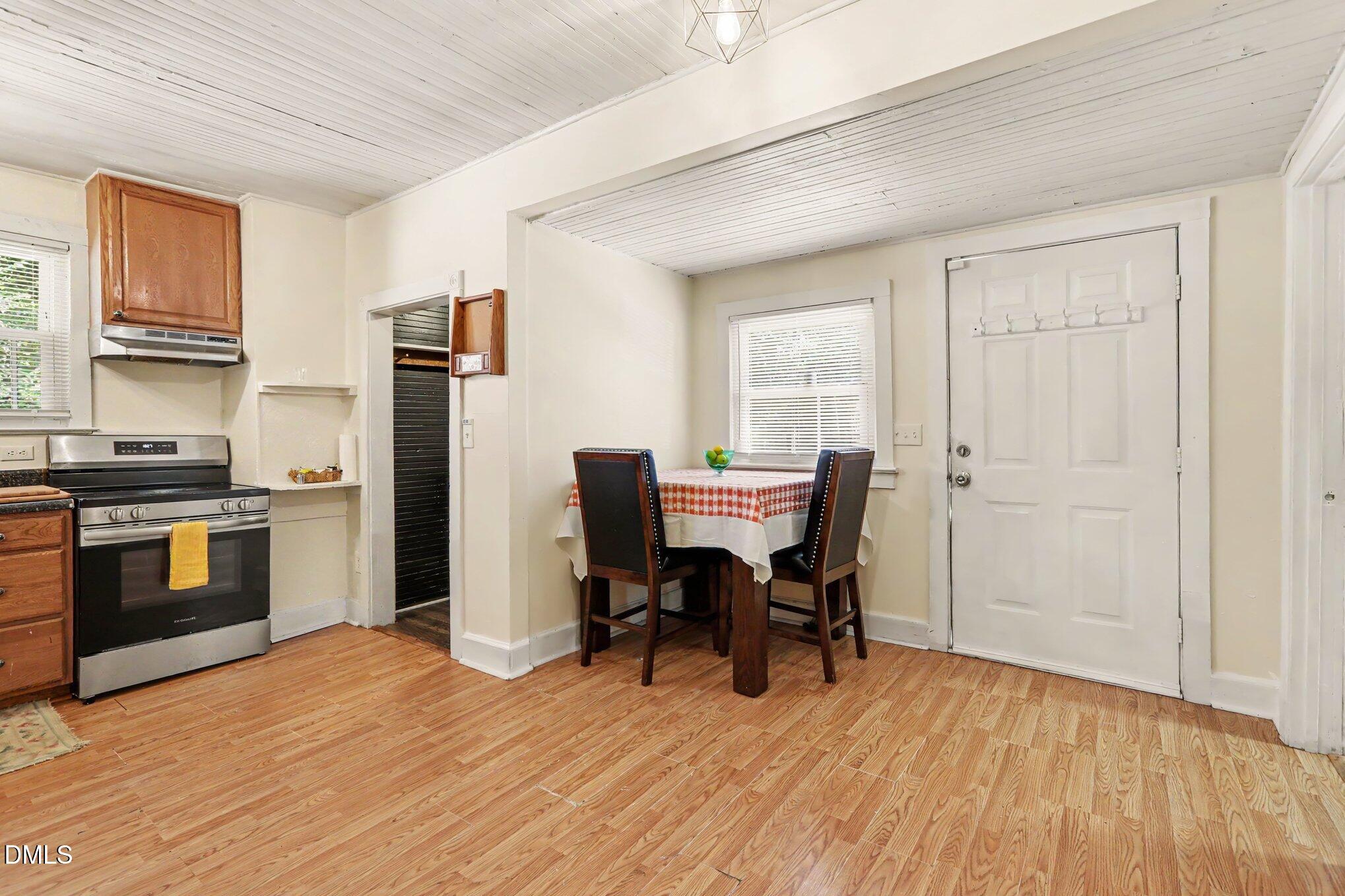 431 Eugene Street Property Photo 24