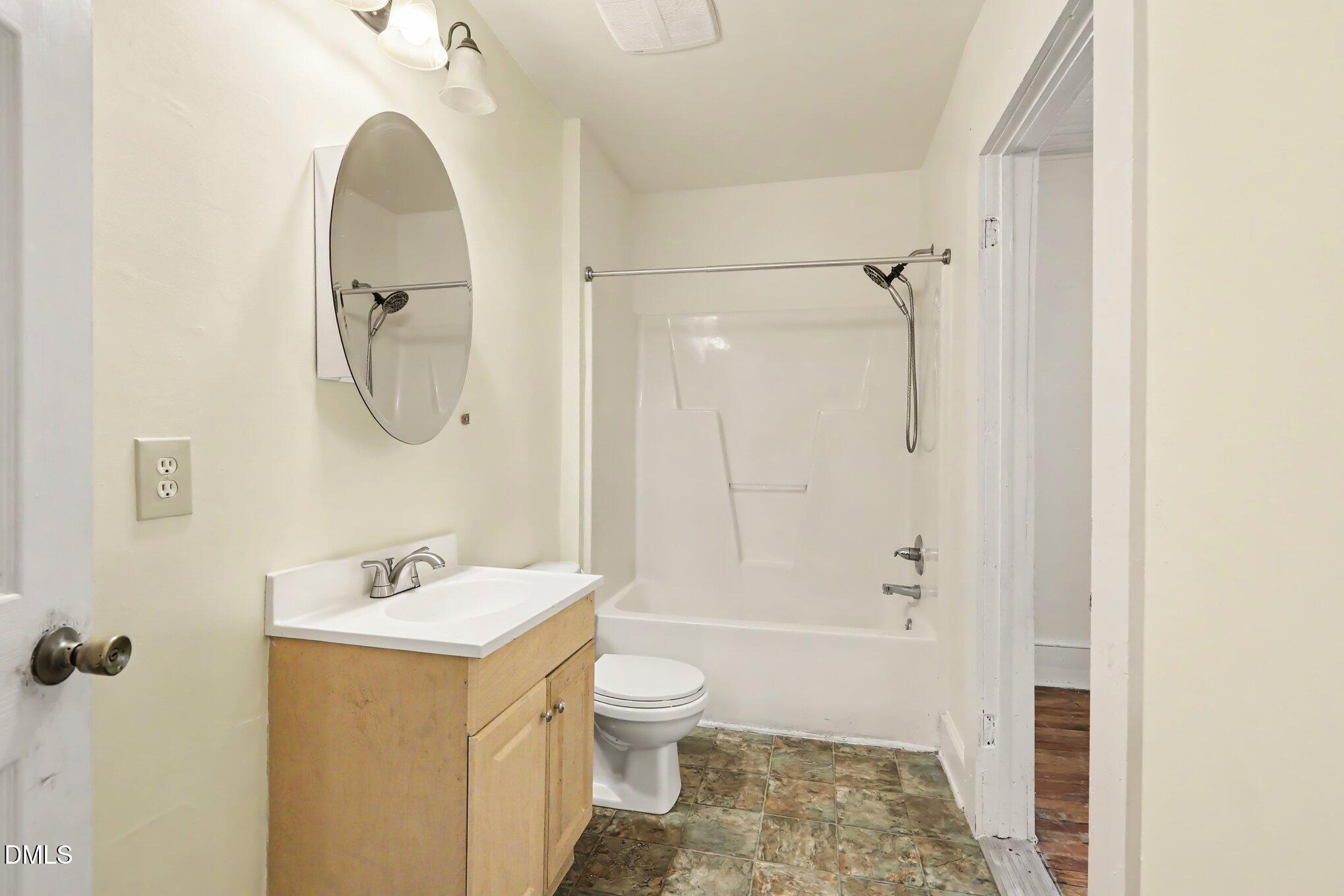 431 Eugene Street Property Photo 29