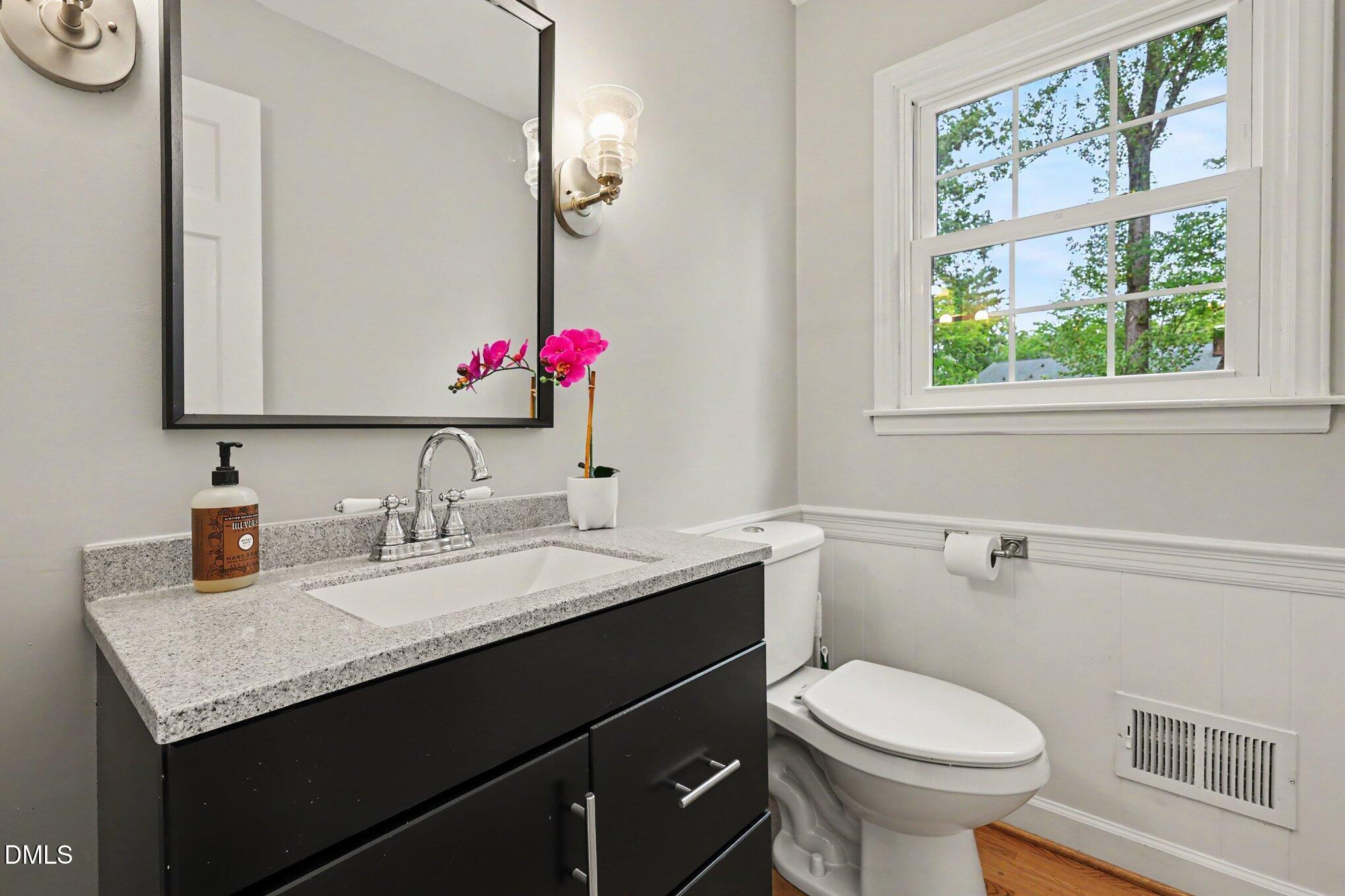 700 Pebblebrook Drive Property Photo 12