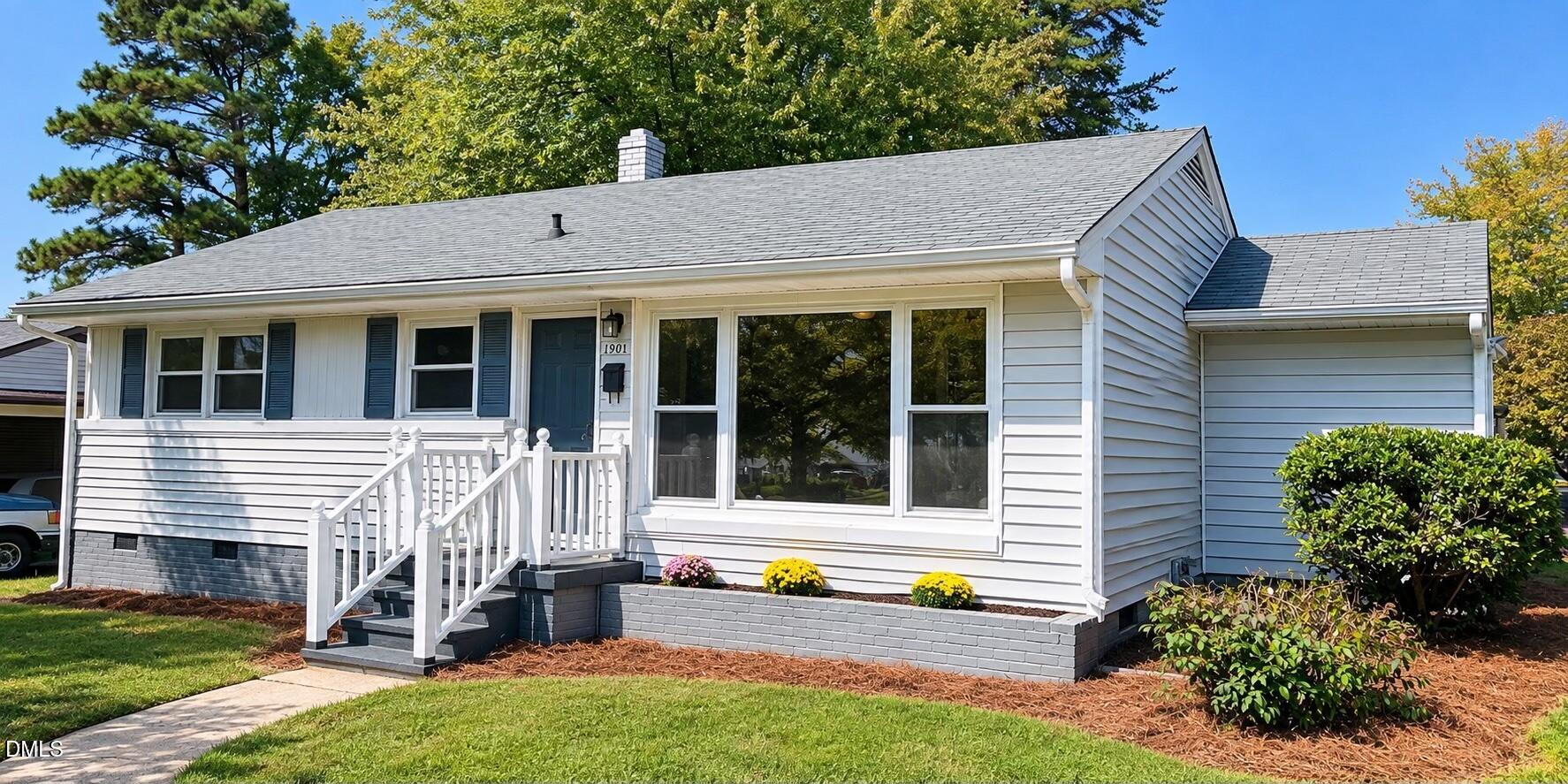 1901 Lynnwood Drive Property Photo 1