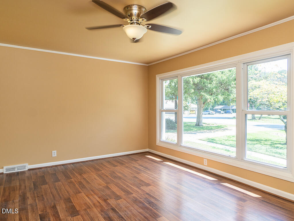 1901 Lynnwood Drive Property Photo 6