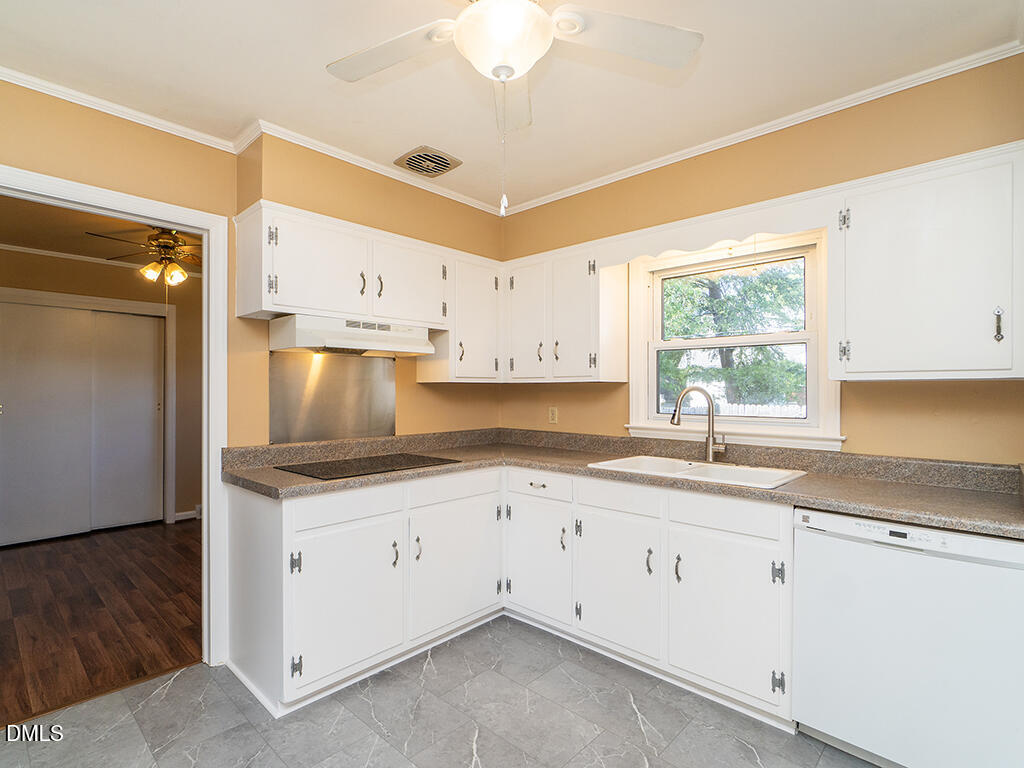 1901 Lynnwood Drive Property Photo 11
