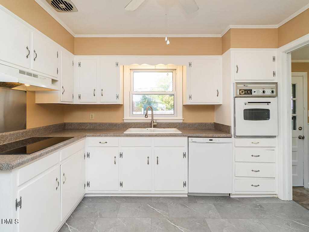 1901 Lynnwood Drive Property Photo 12