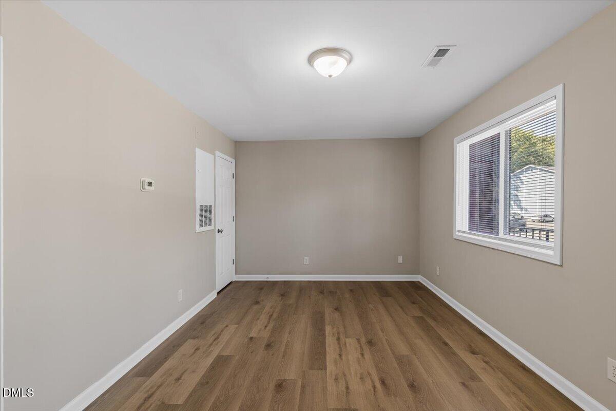 1309 Hudson Avenue F11 Property Photo 6