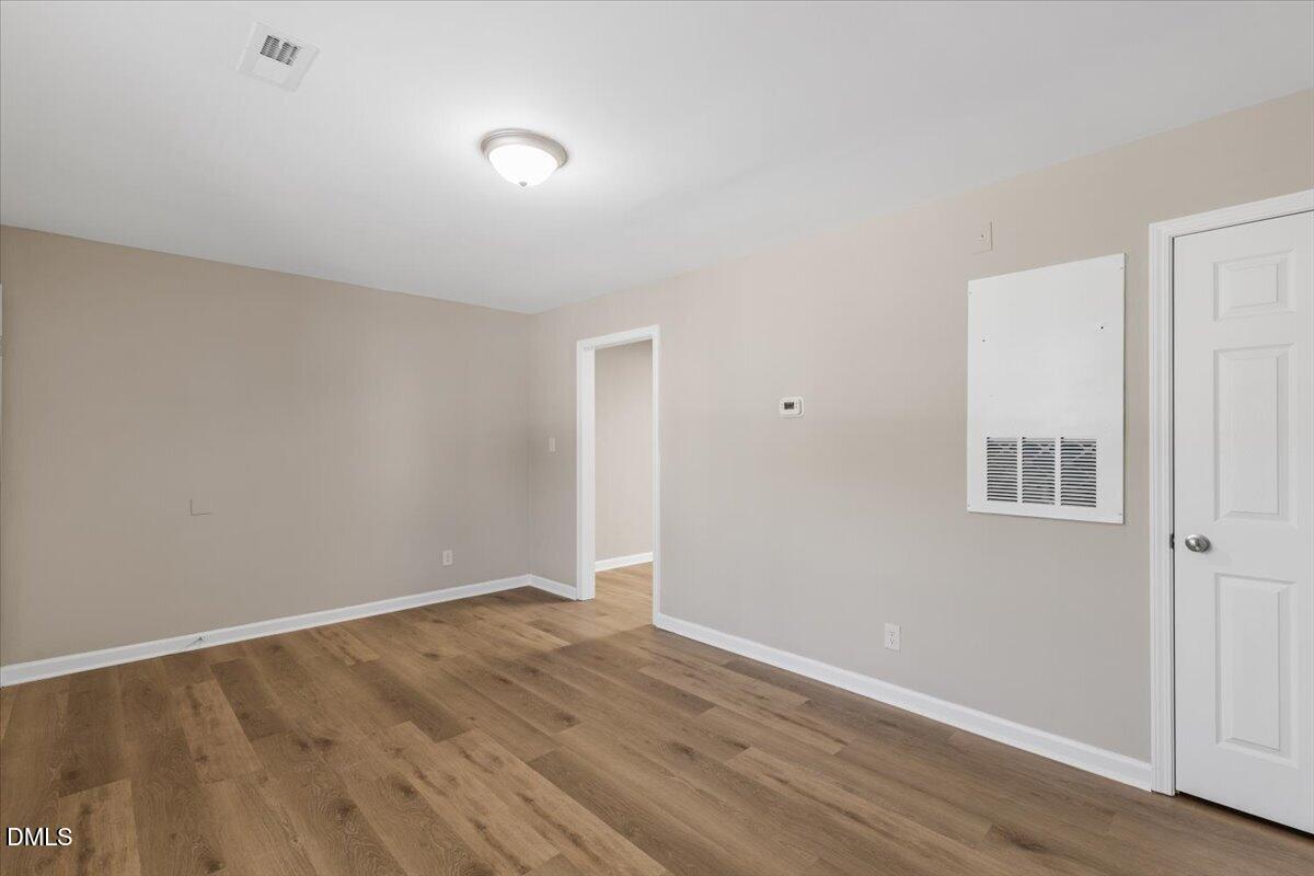 1309 Hudson Avenue F11 Property Photo 7
