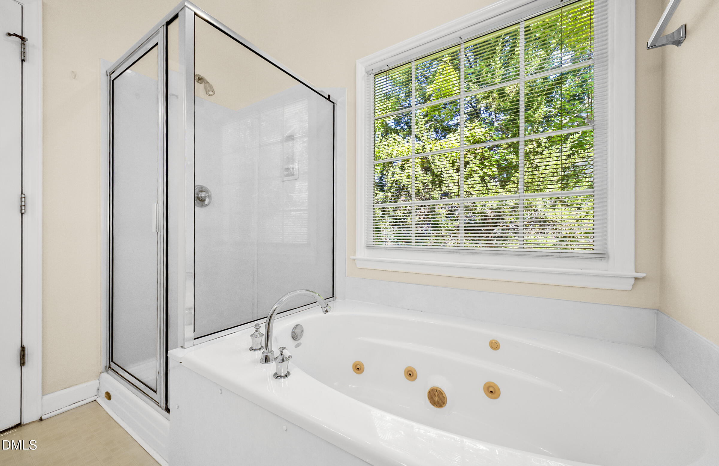 8009 Mackenzie Court Property Photo 14