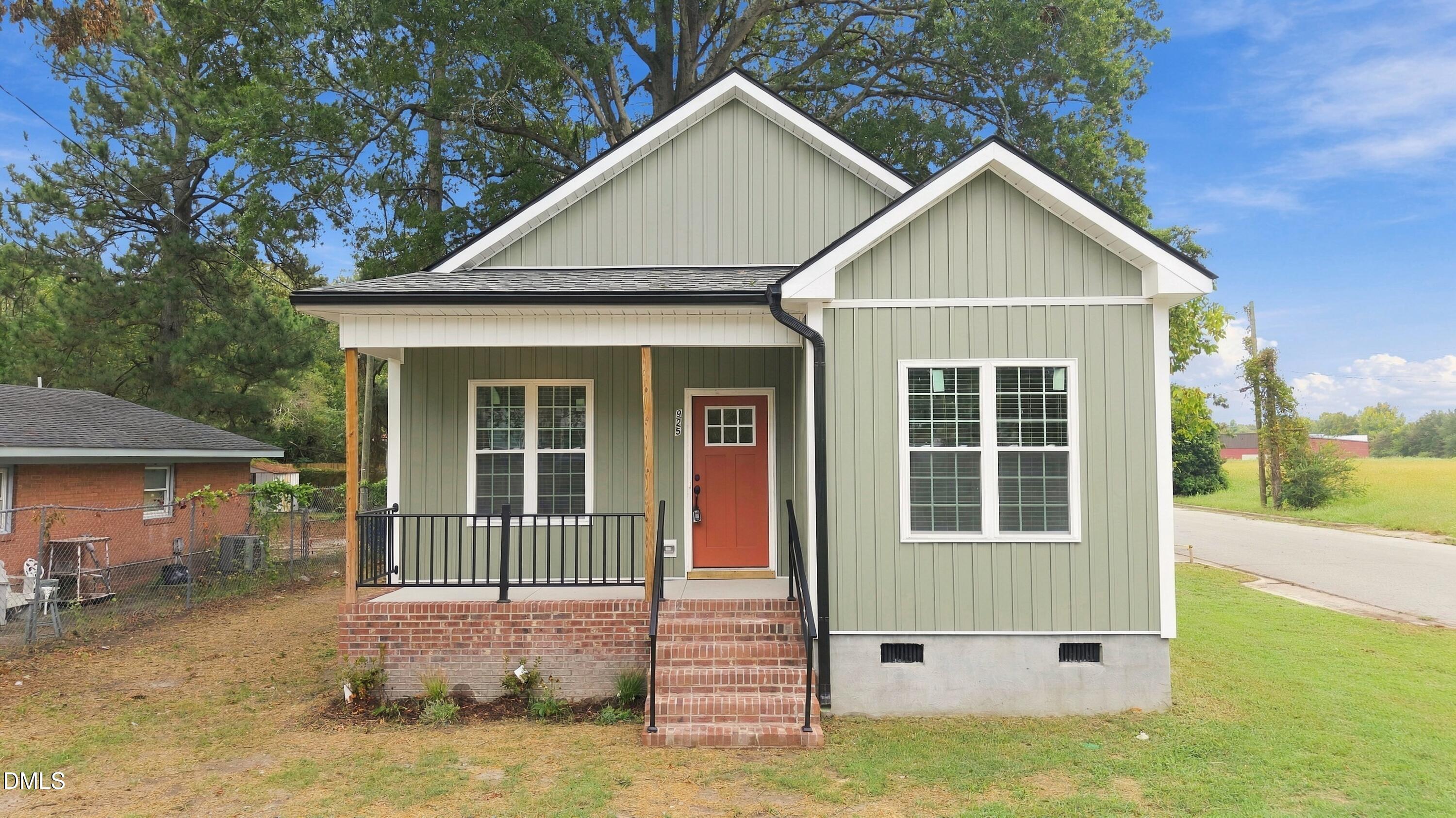 925 Branch Street Property Photo 1