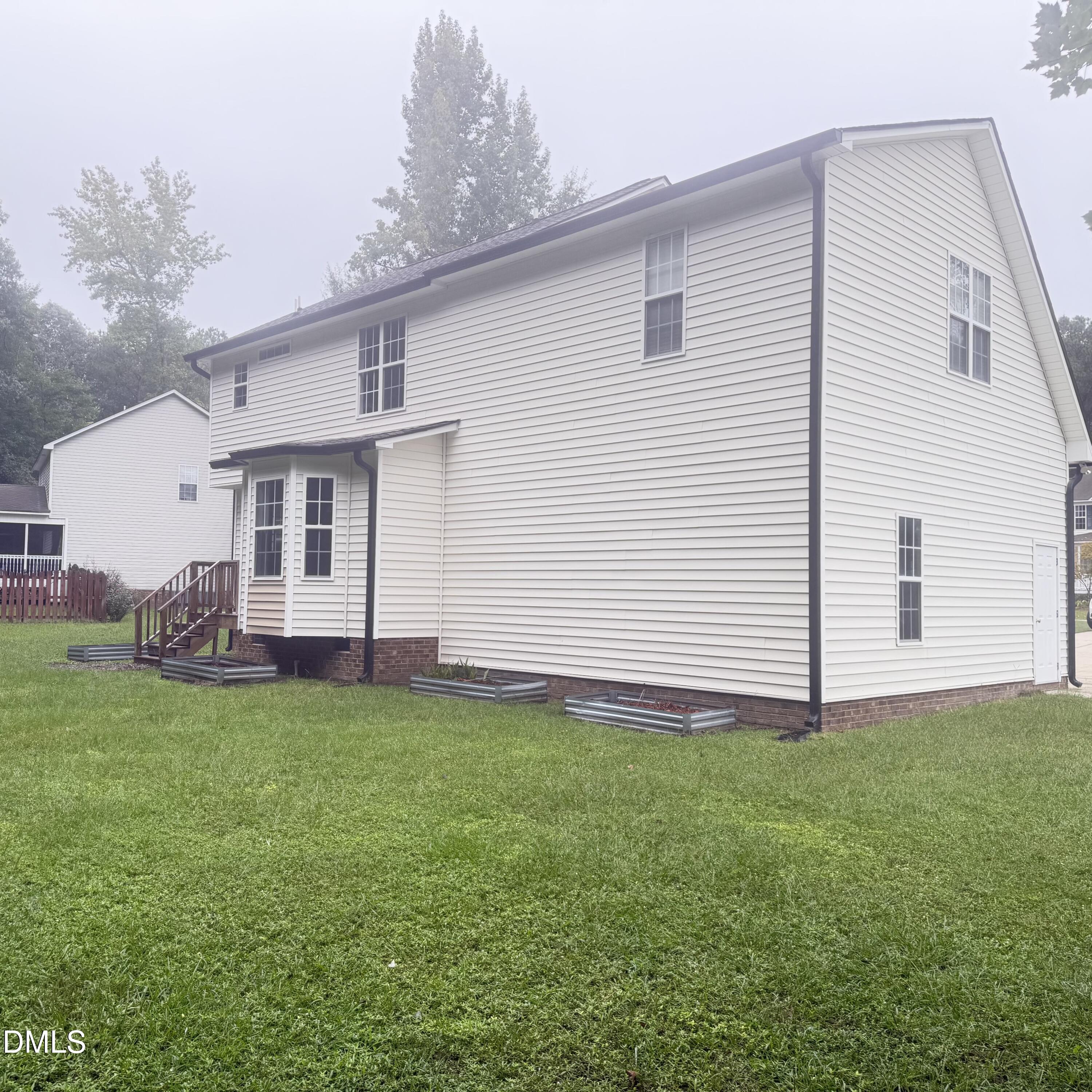 212 Spearhead Place Property Photo 5