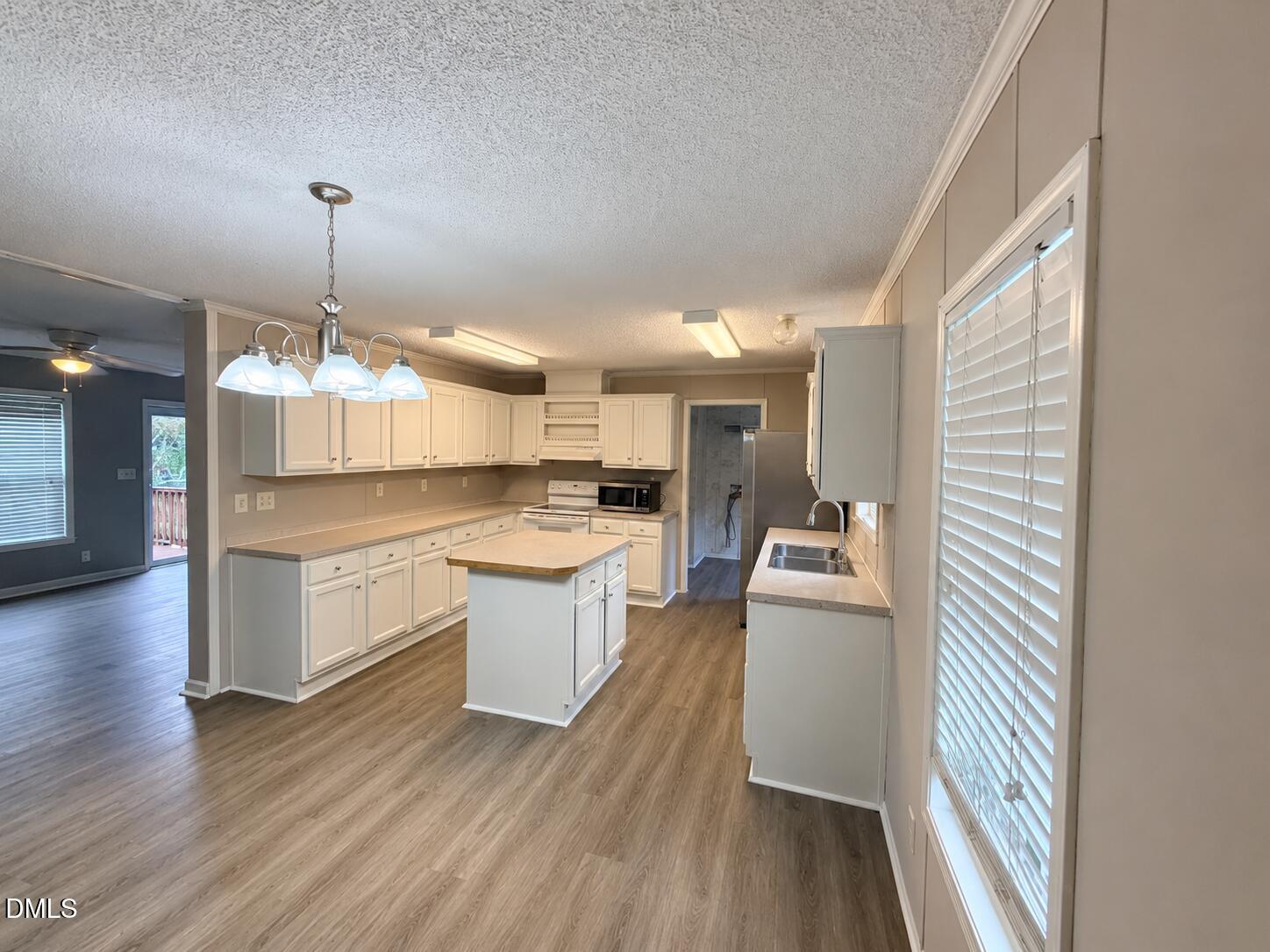103 Dennis Way Property Photo 8