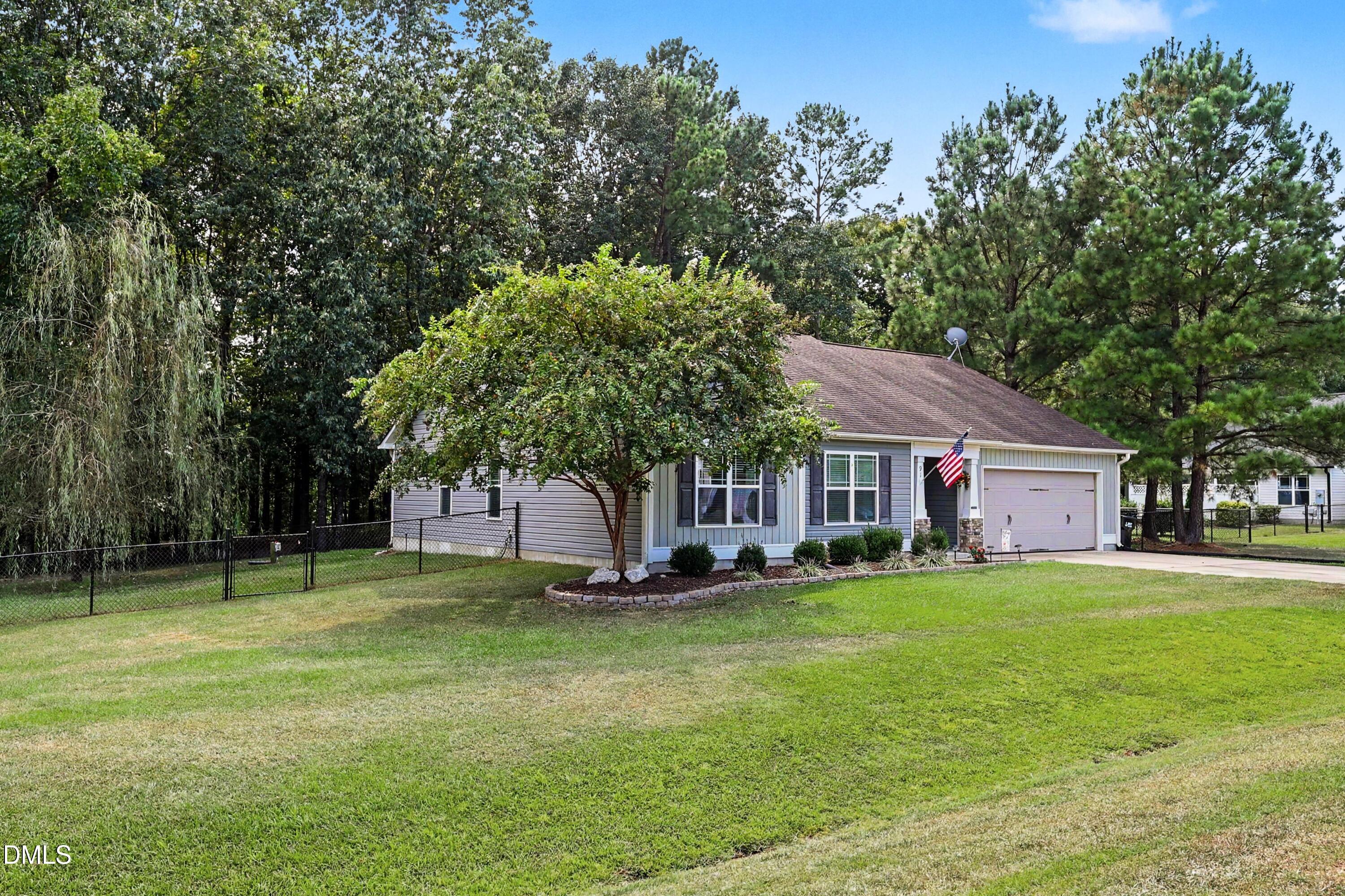 91 Castaway Court Property Photo 2