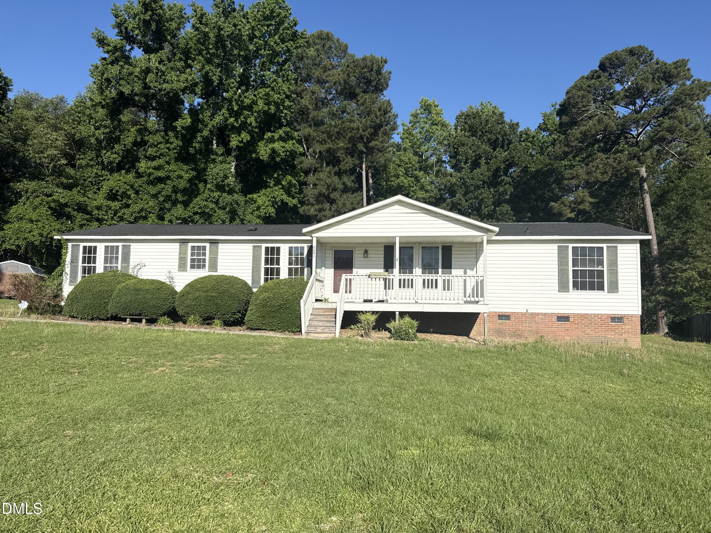 8401 Kenridge Lane Property Photo 1