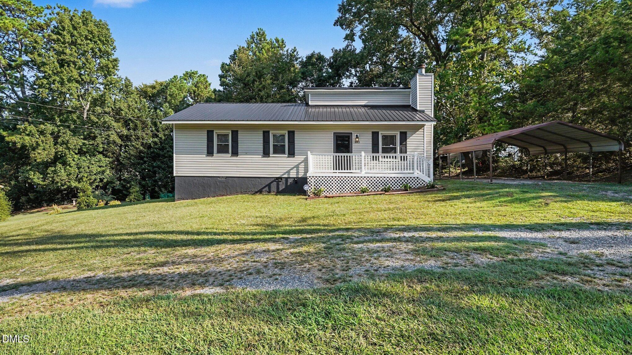 1812 N Chatham Avenue Property Photo 2