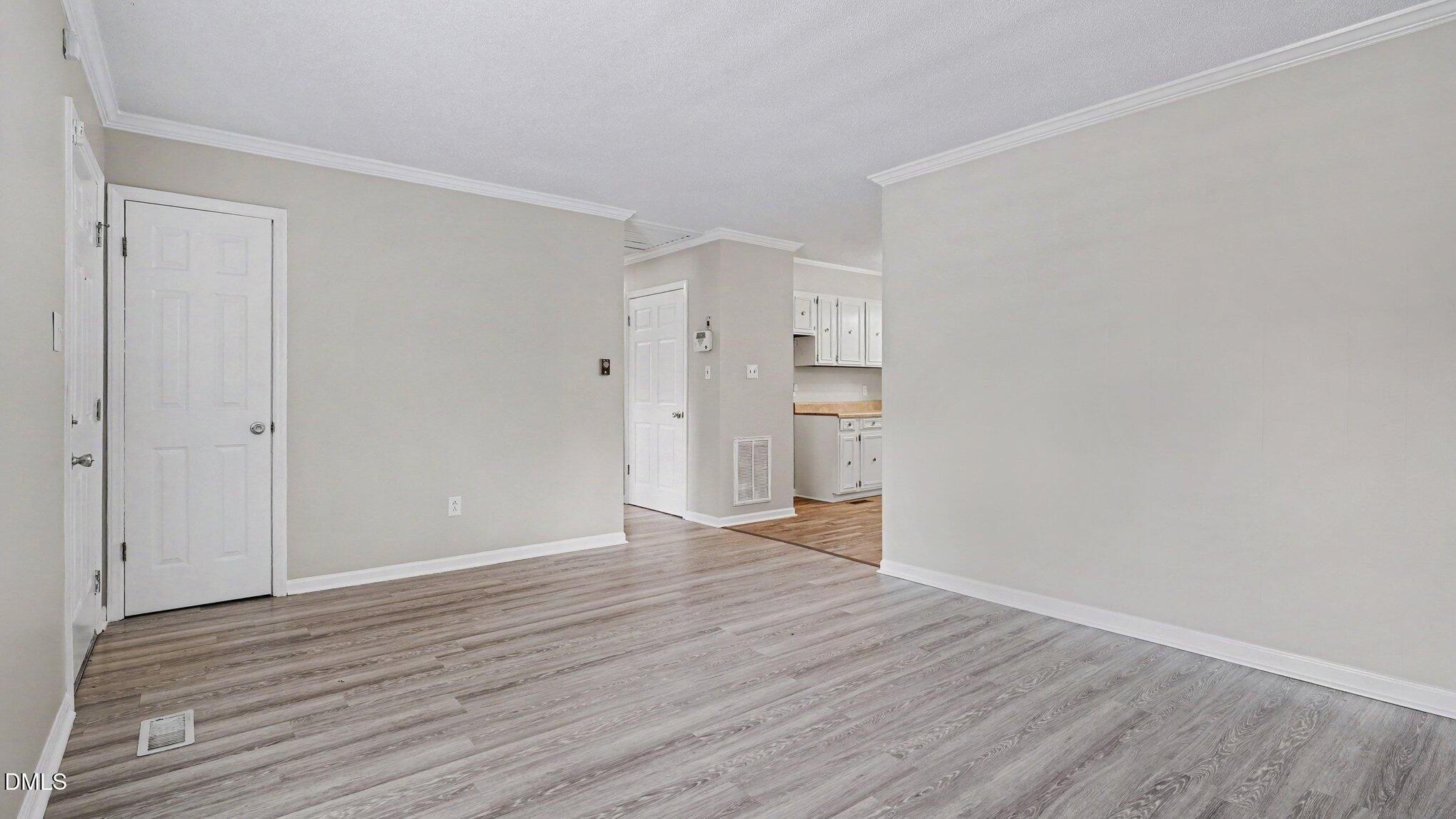 1812 N Chatham Avenue Property Photo 7