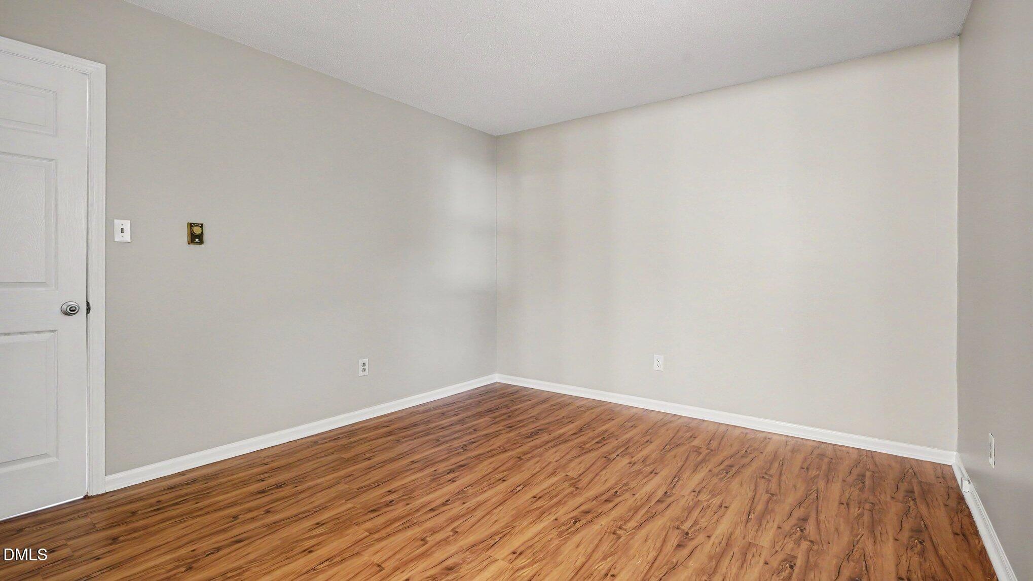 1812 N Chatham Avenue Property Photo 20