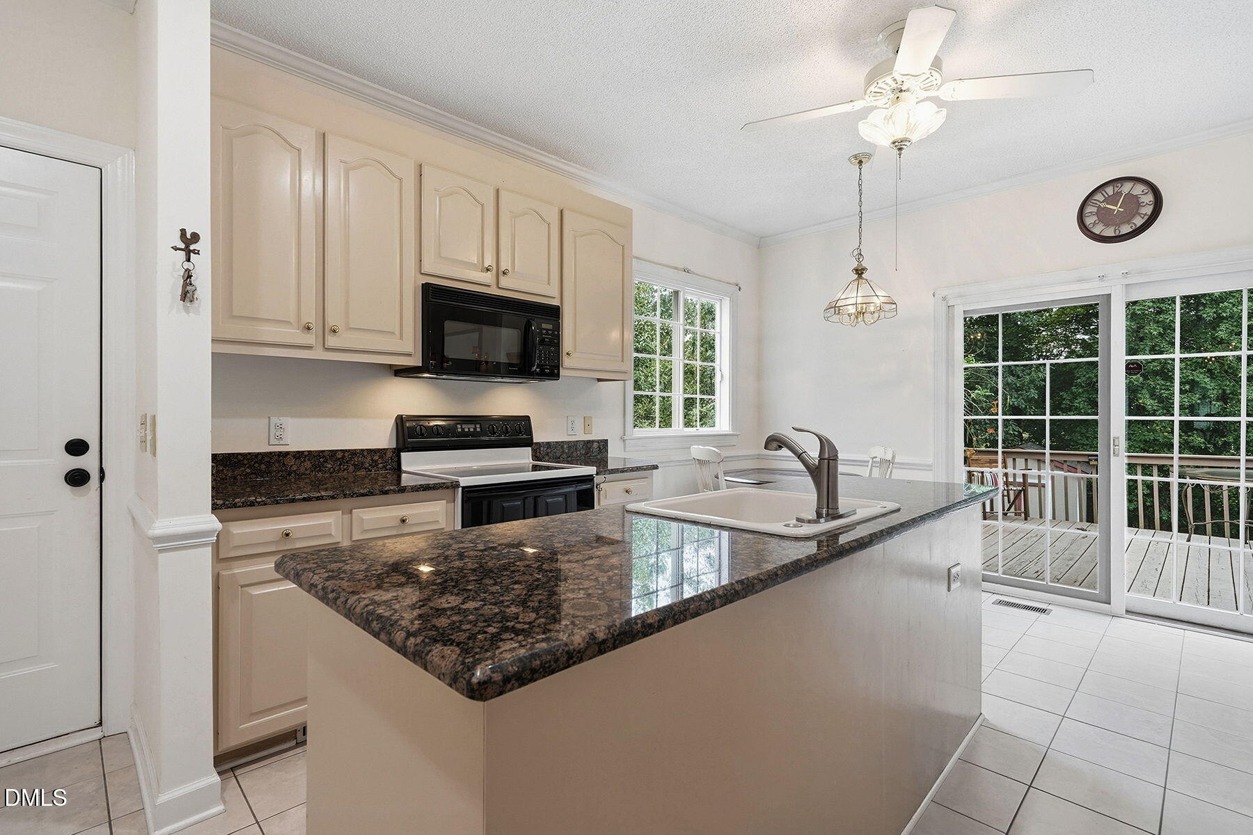 171 Clover Ridge Property Photo 10