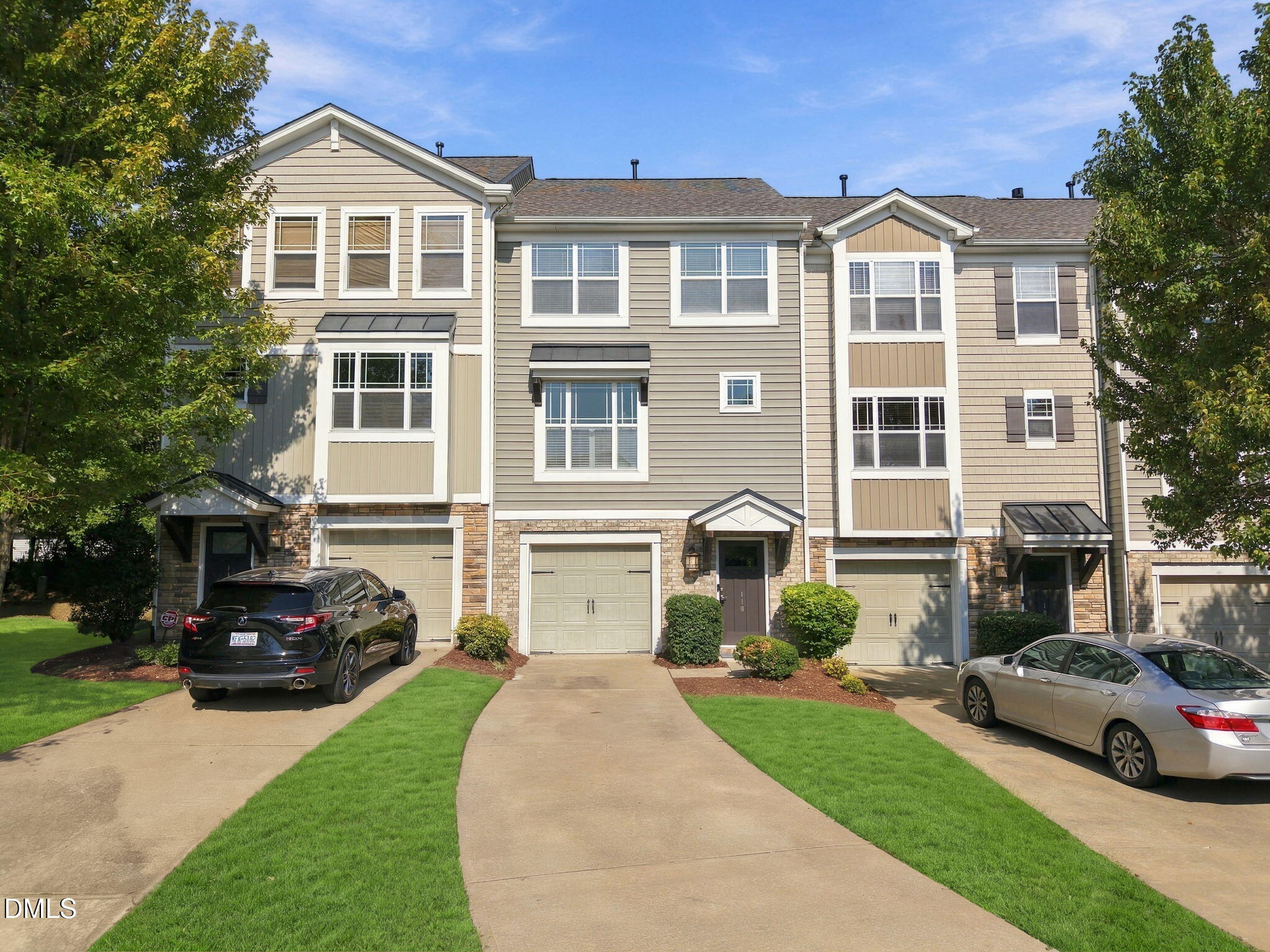 110 Irving Way Property Photo 1