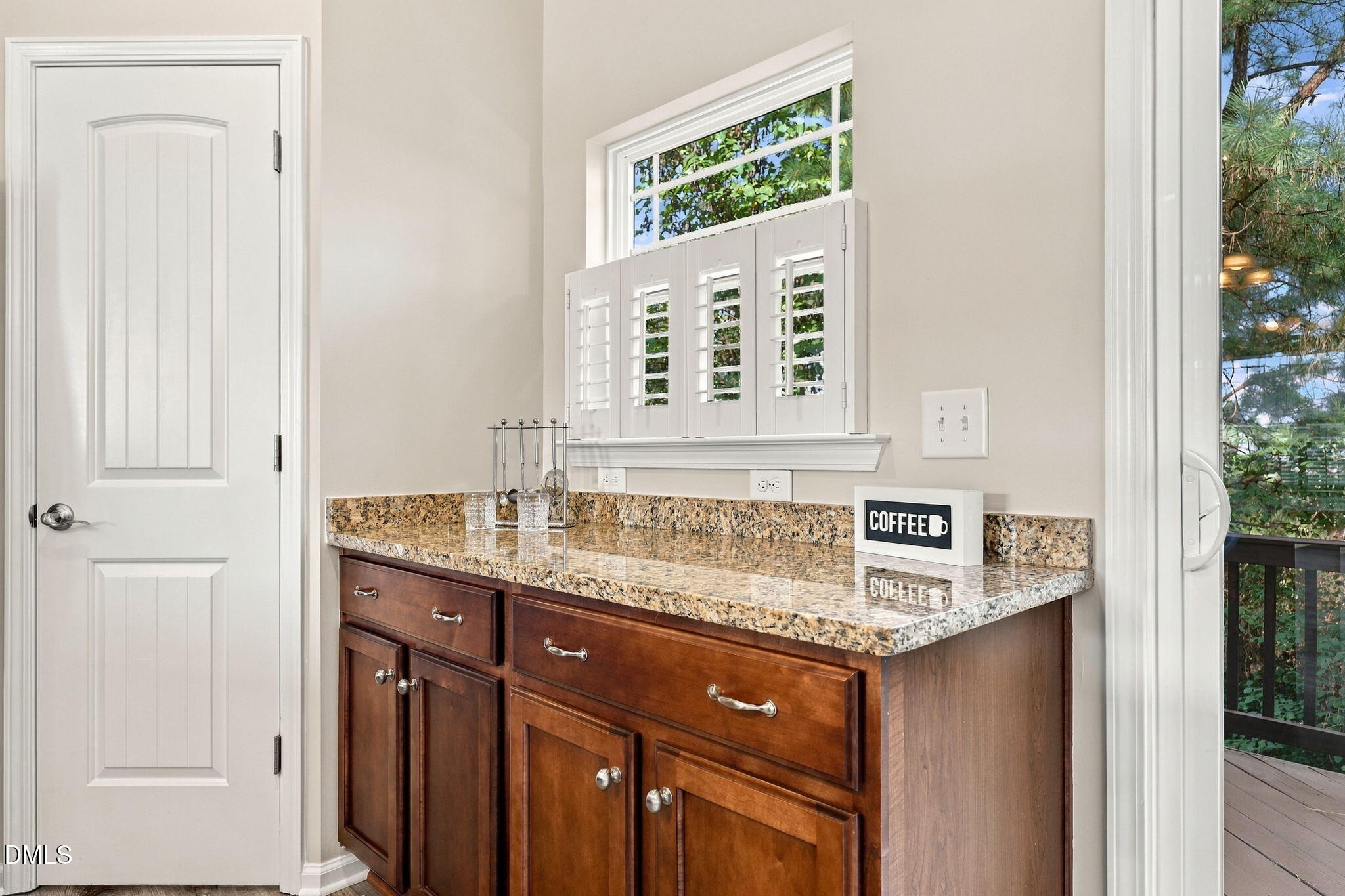 110 Irving Way Property Photo 10