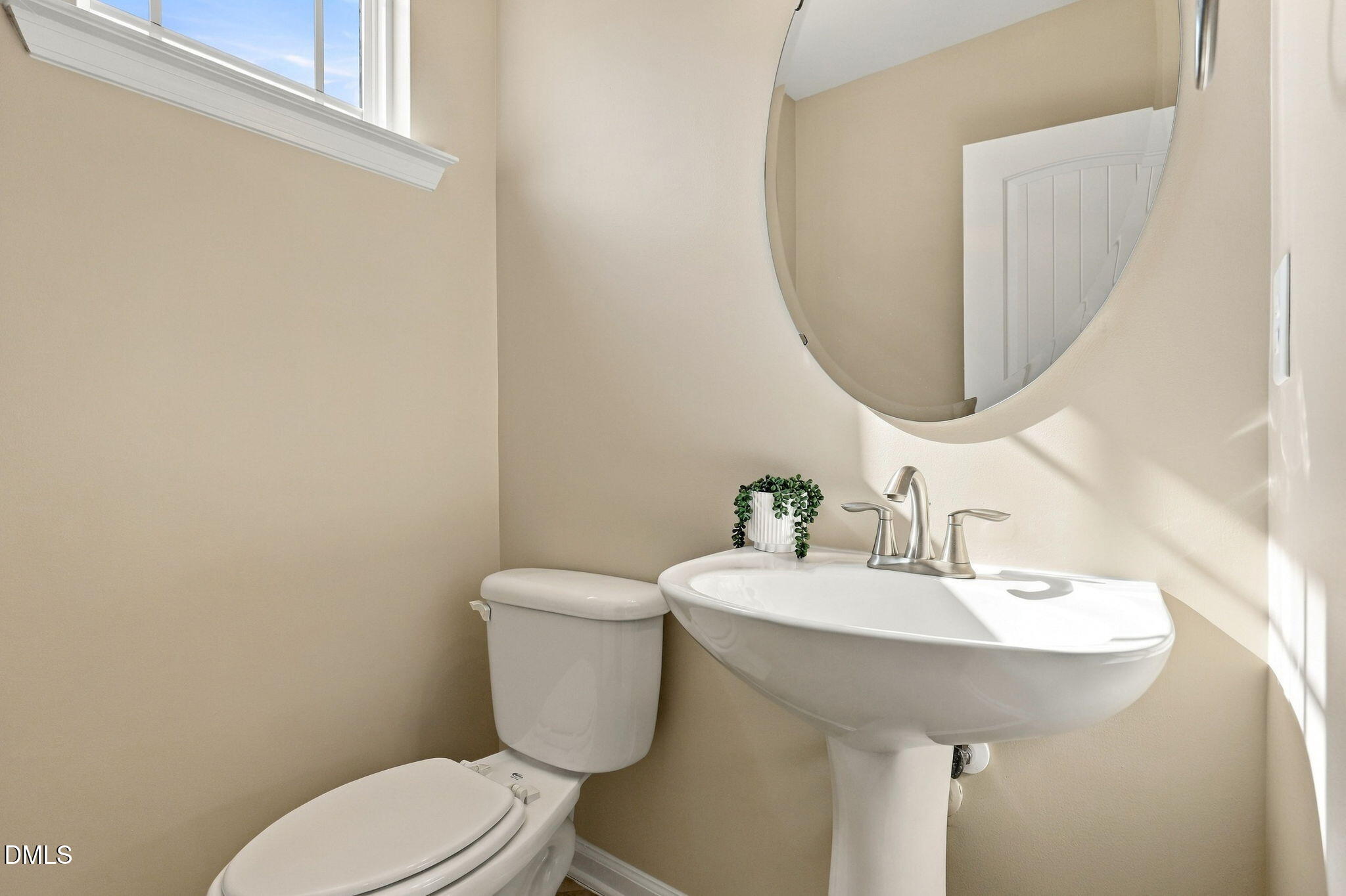 110 Irving Way Property Photo 15