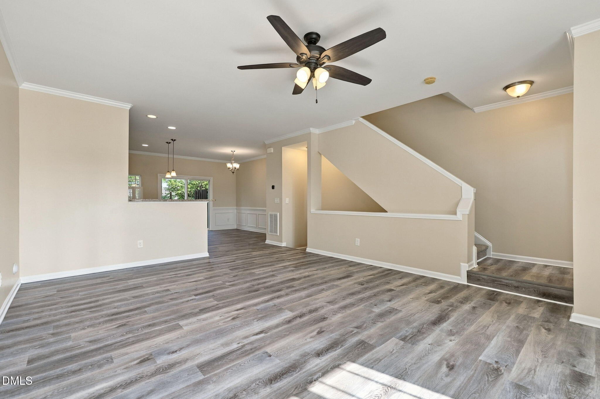 110 Irving Way Property Photo 17