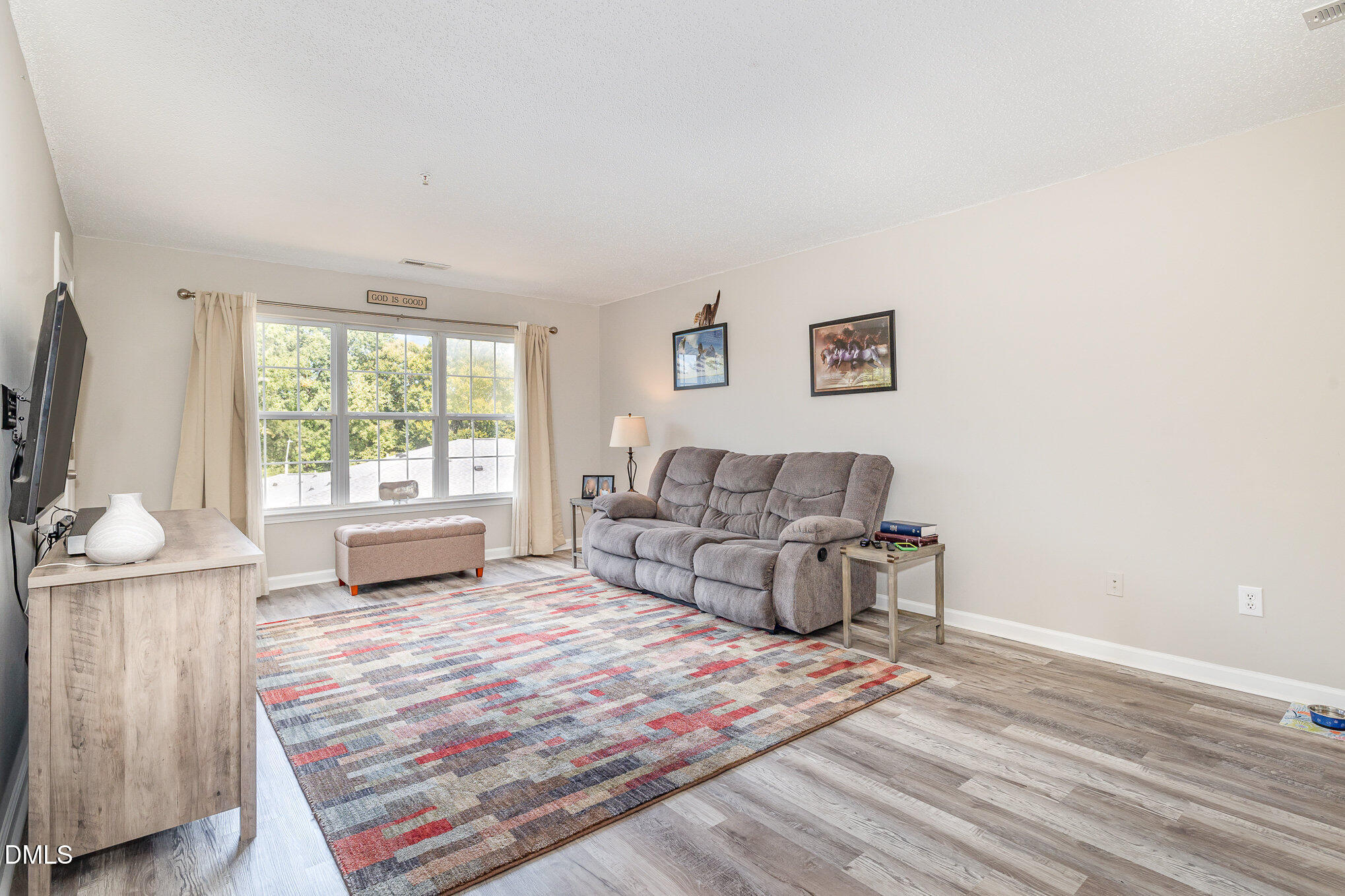 123 Sturbridge Drive Property Photo 10