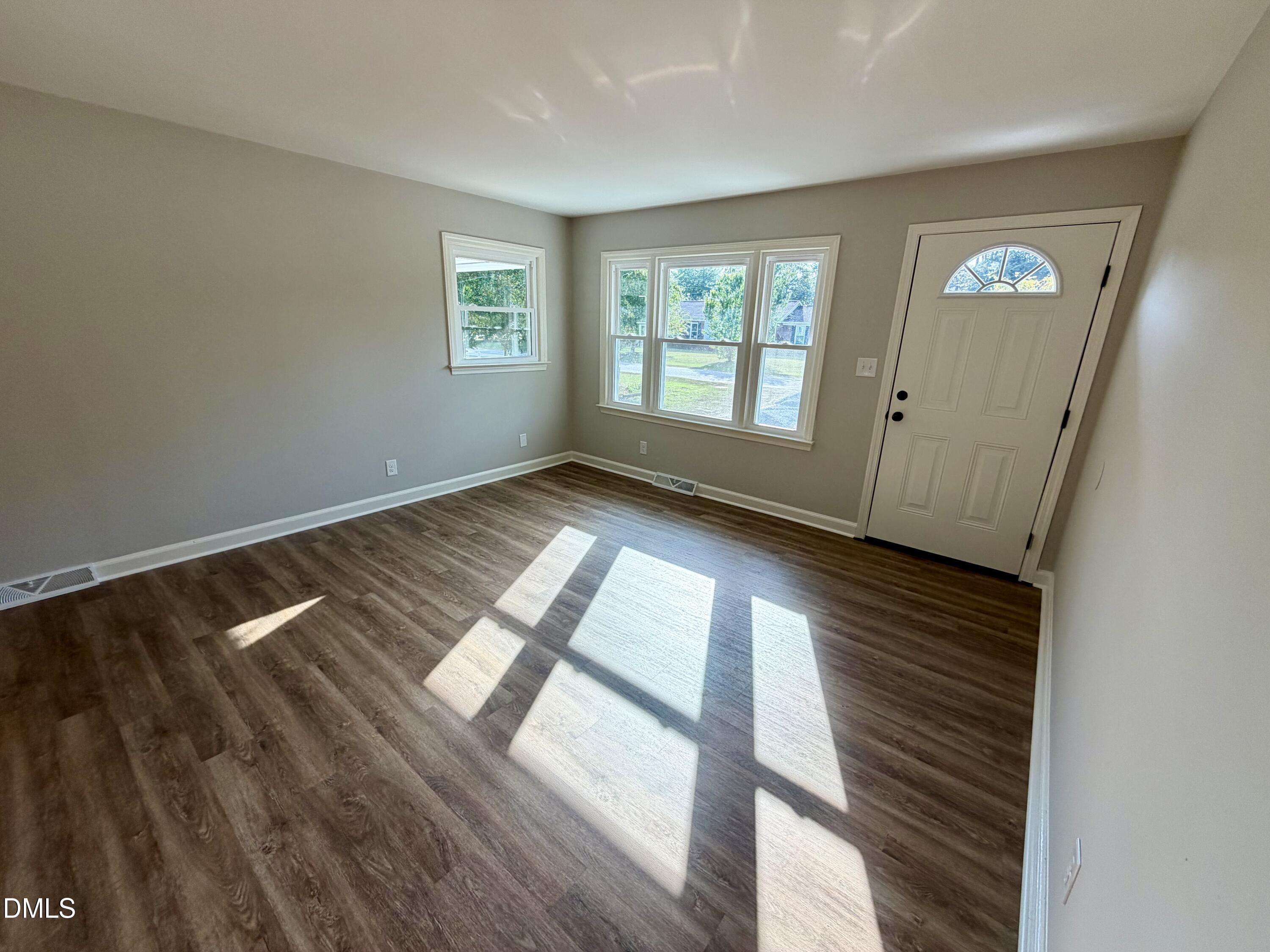 102 Anne Street Property Photo 2