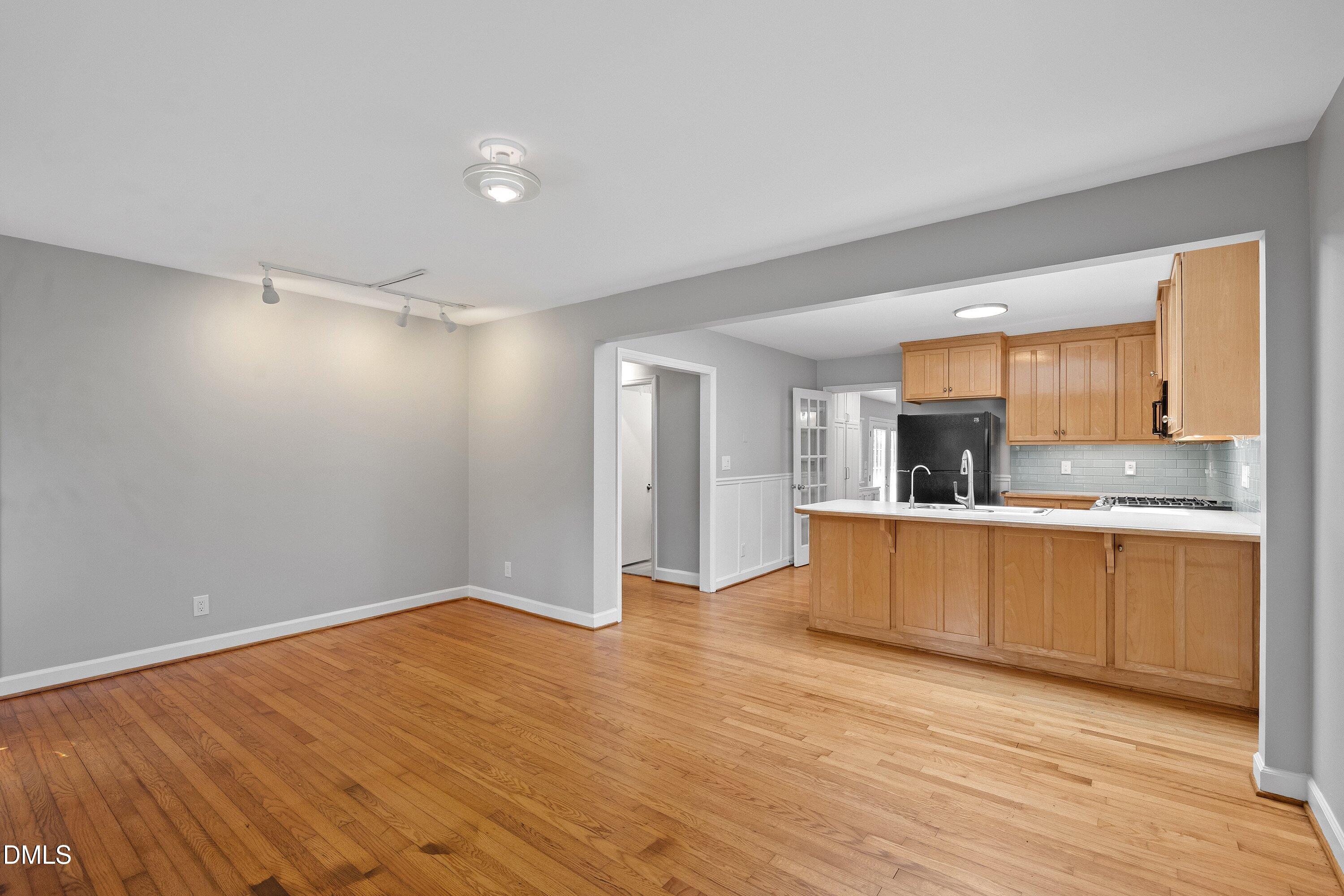 5410 Merritt Street Property Photo 4