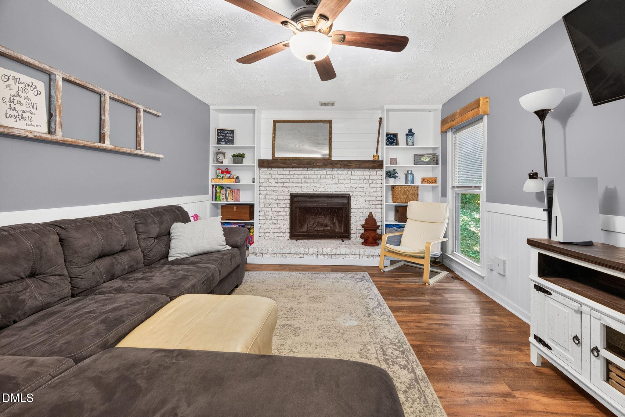 1409 Hall Boulevard Property Photo 11