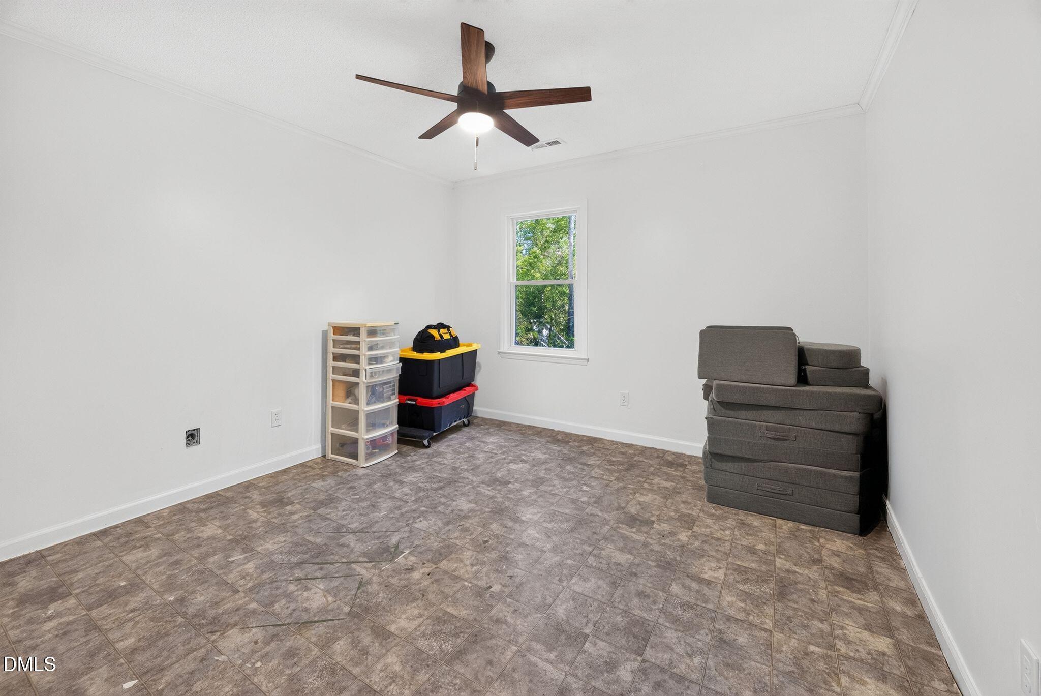 1409 Hall Boulevard Property Photo 15