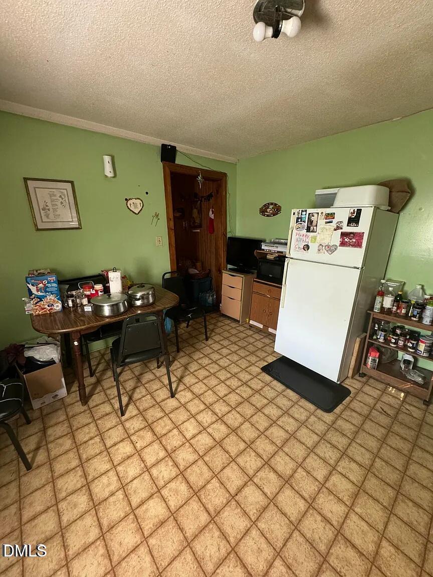 201 W Granville Street Property Photo 7