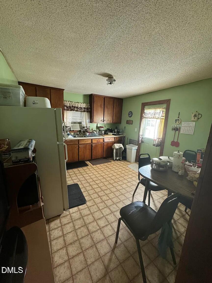 201 W Granville Street Property Photo 8