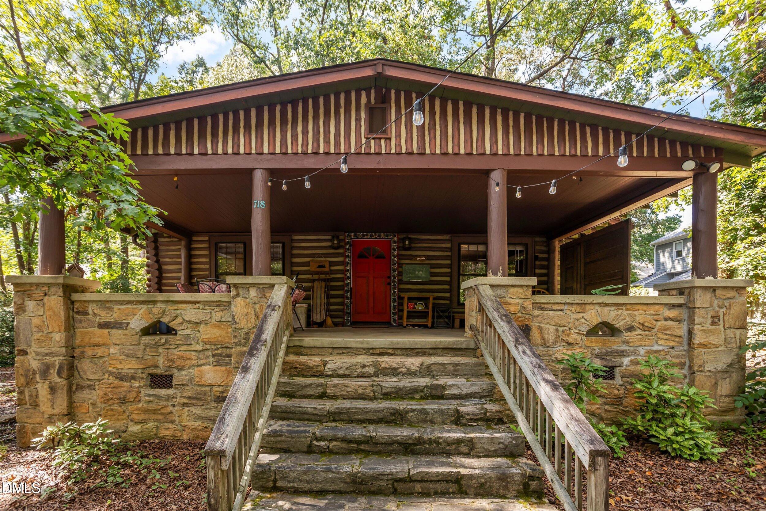 718 Powell Drive Property Photo 1