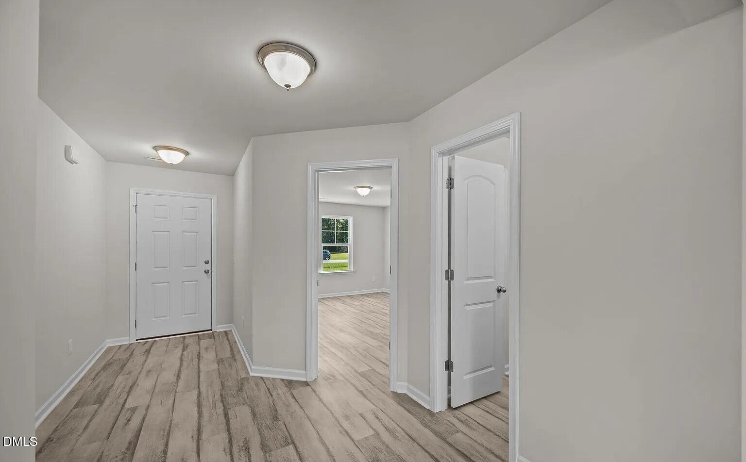 2905 Essex Street Property Photo 4