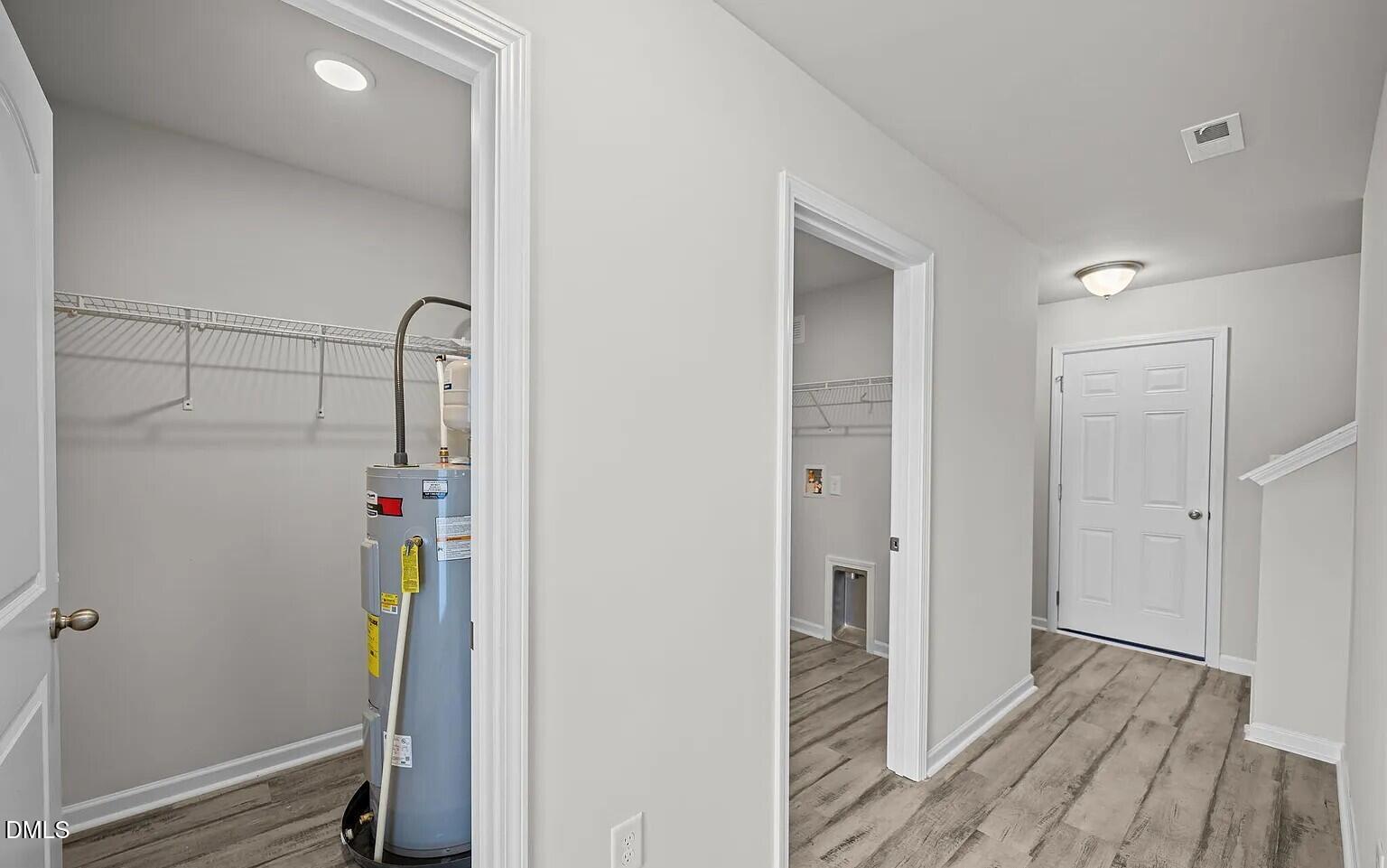 2905 Essex Street Property Photo 12