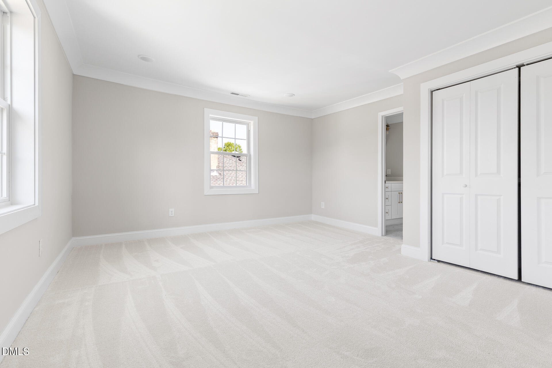 101 S Maple Street Property Photo 22