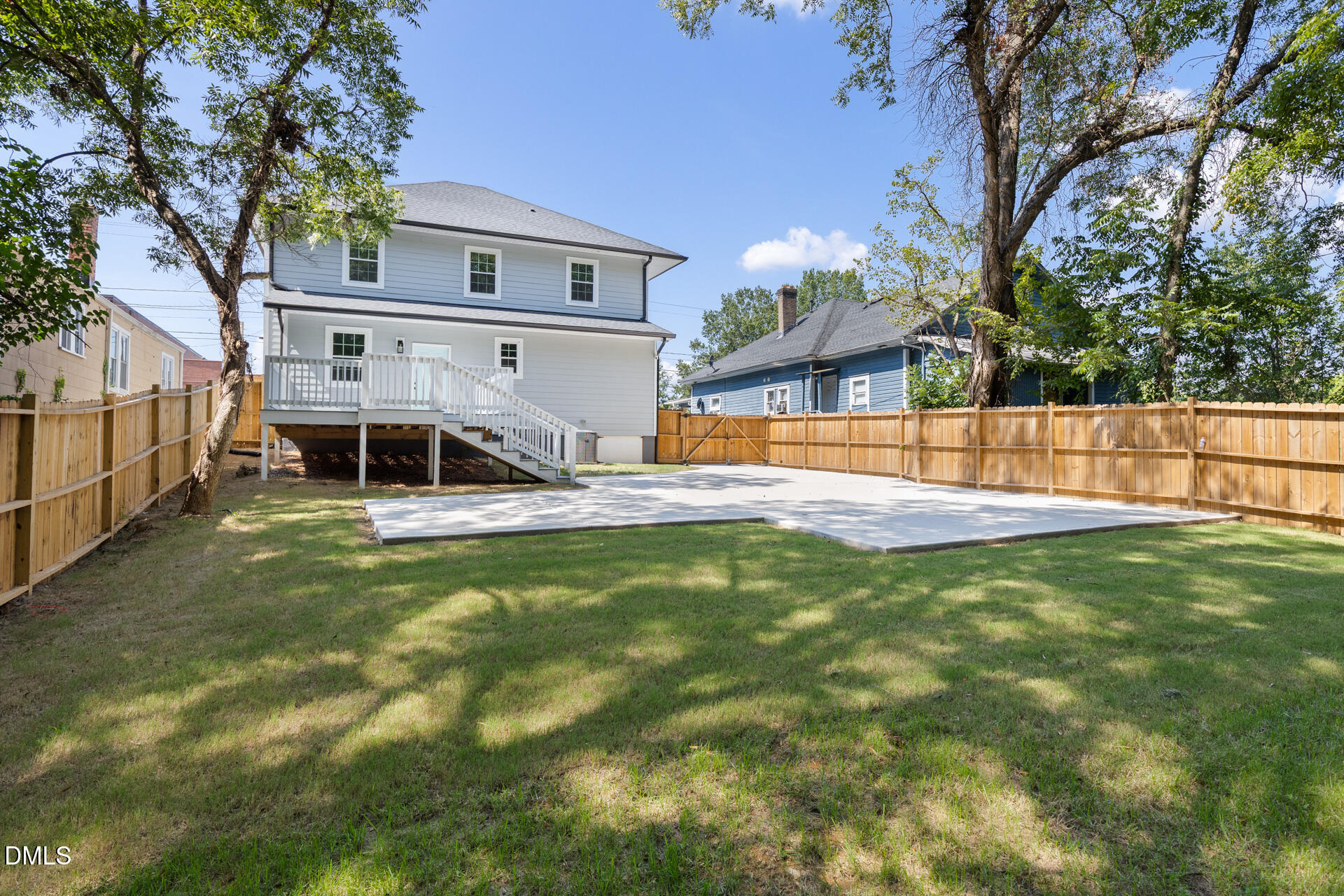 101 S Maple Street Property Photo 25