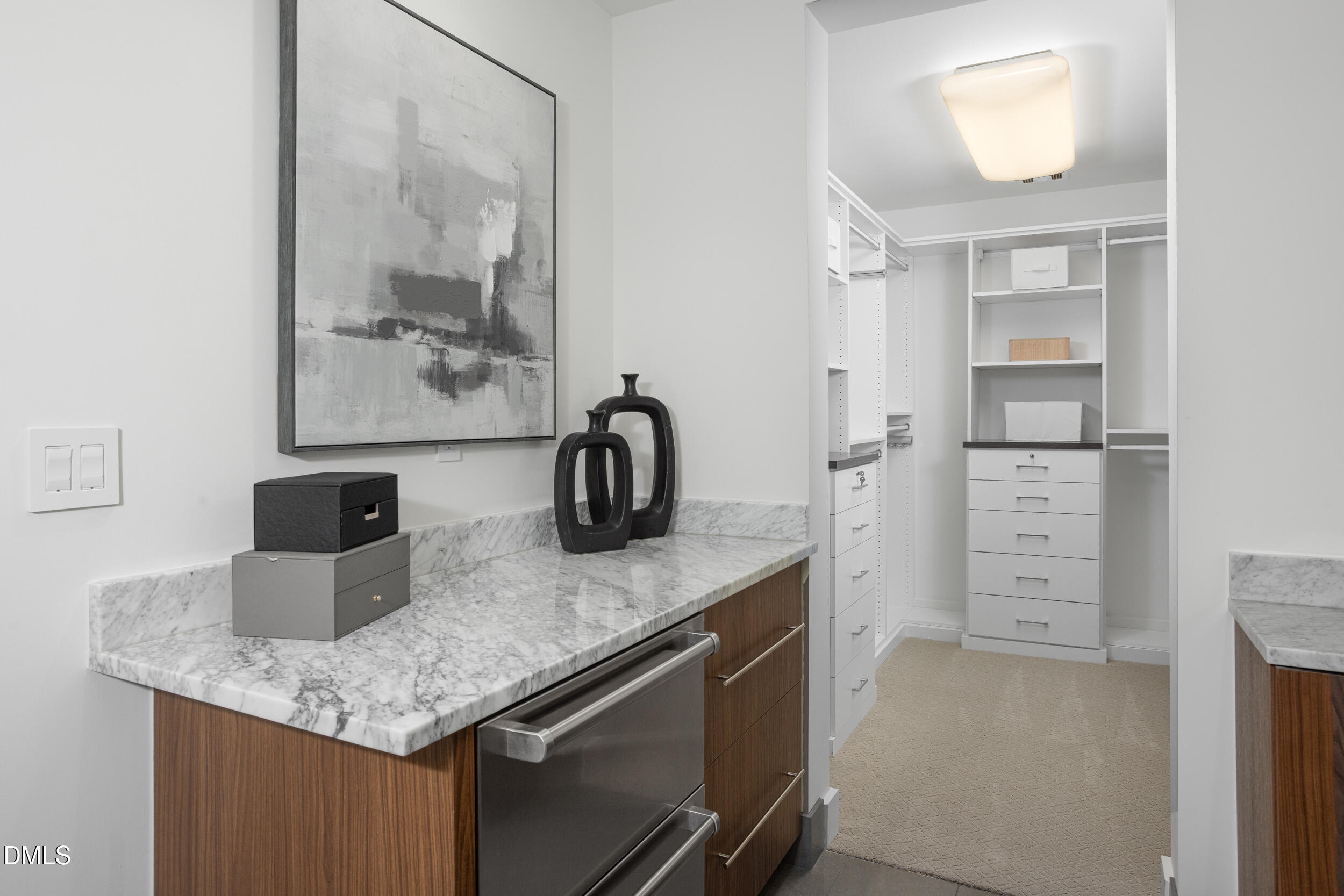 110 N Corcoran Street 2601 Property Photo 56