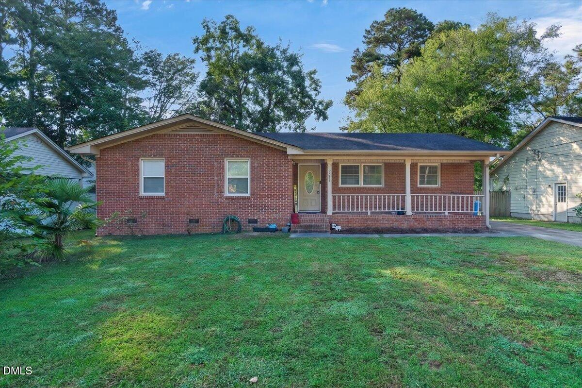 2611 Nw Nottingham Road Nw Property Photo 1