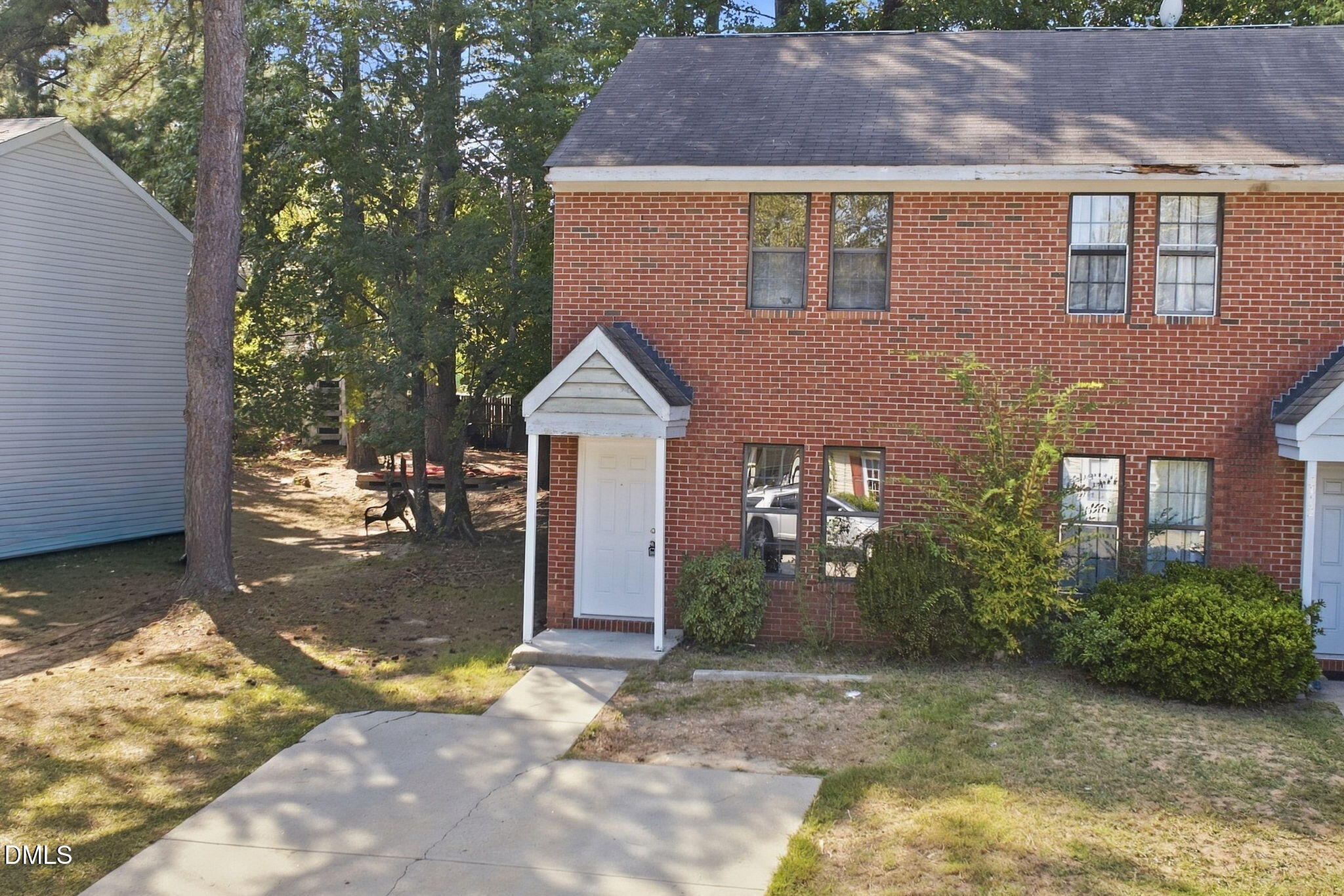 2714 Big Oak Street Property Photo 4