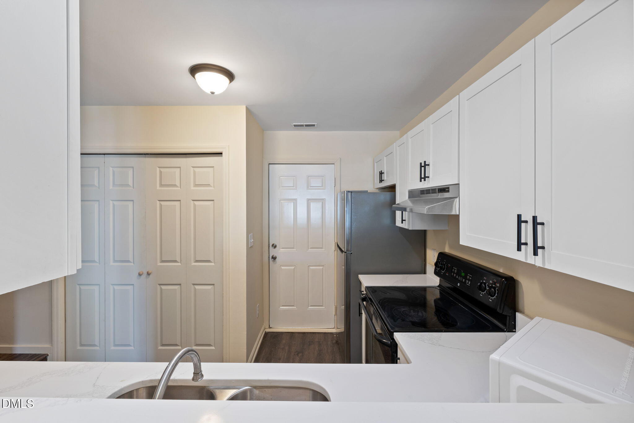 2714 Big Oak Street Property Photo 17