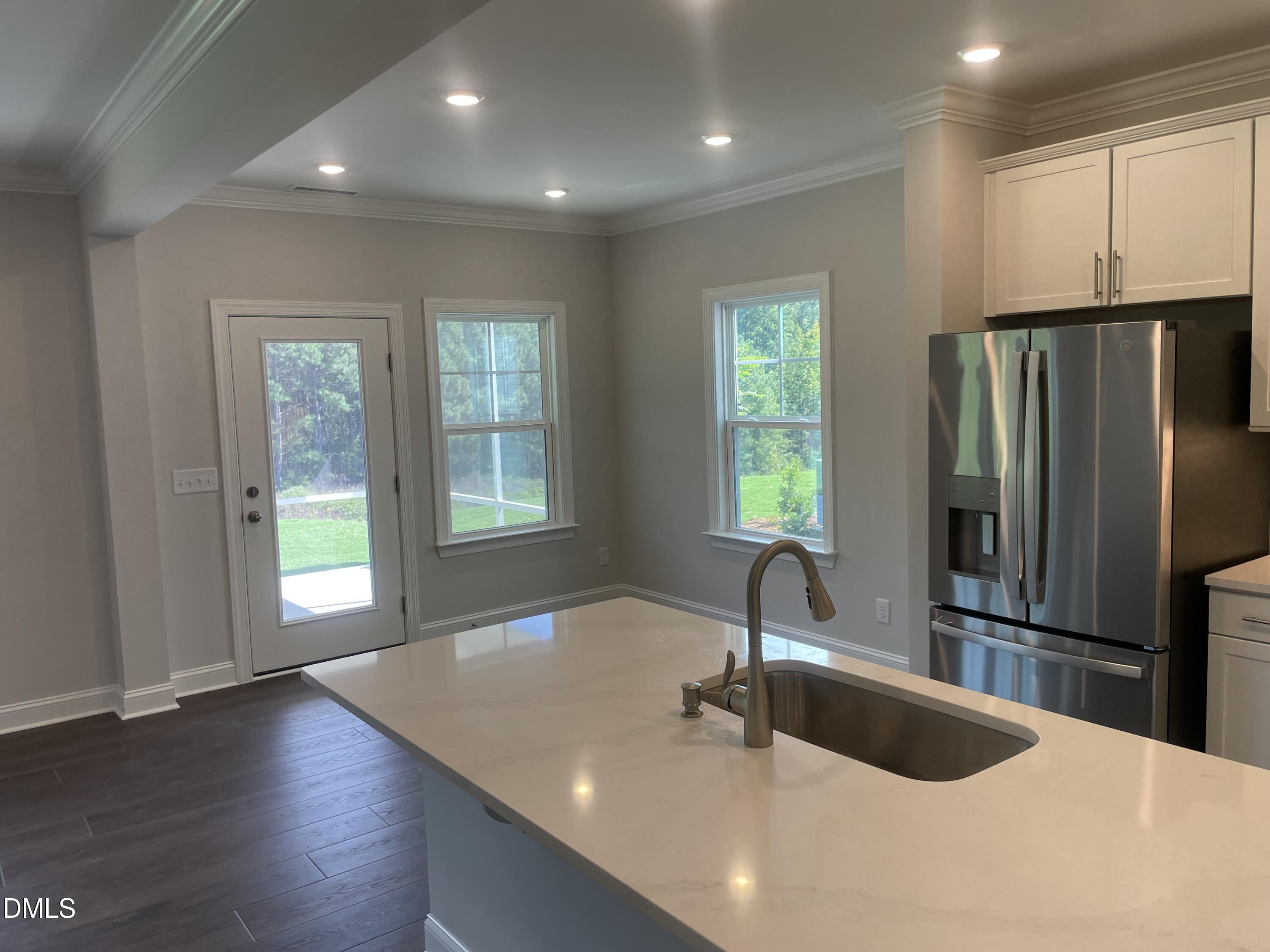 1109 Constellation Circle Property Photo 3