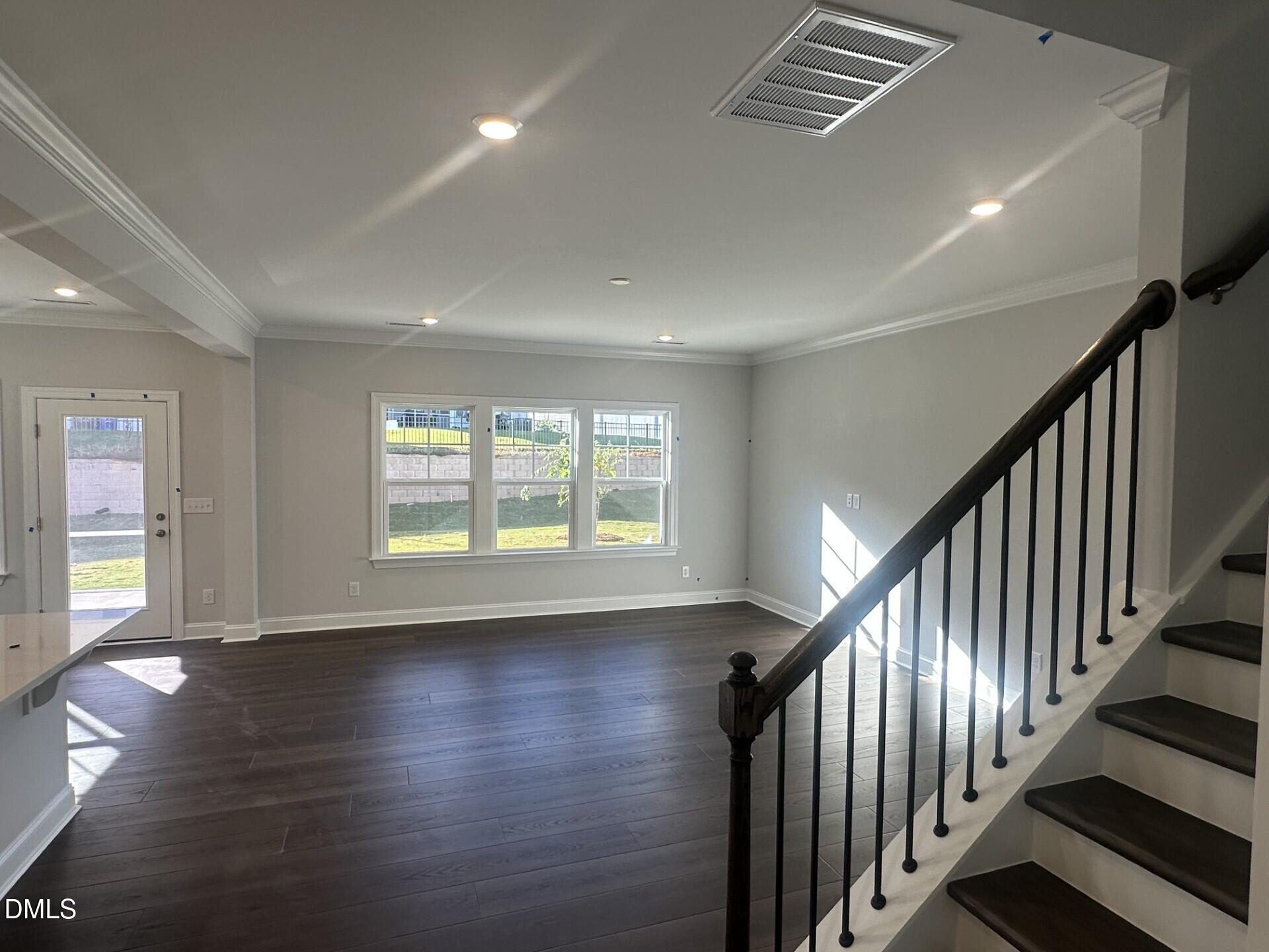 1109 Constellation Circle Property Photo 5
