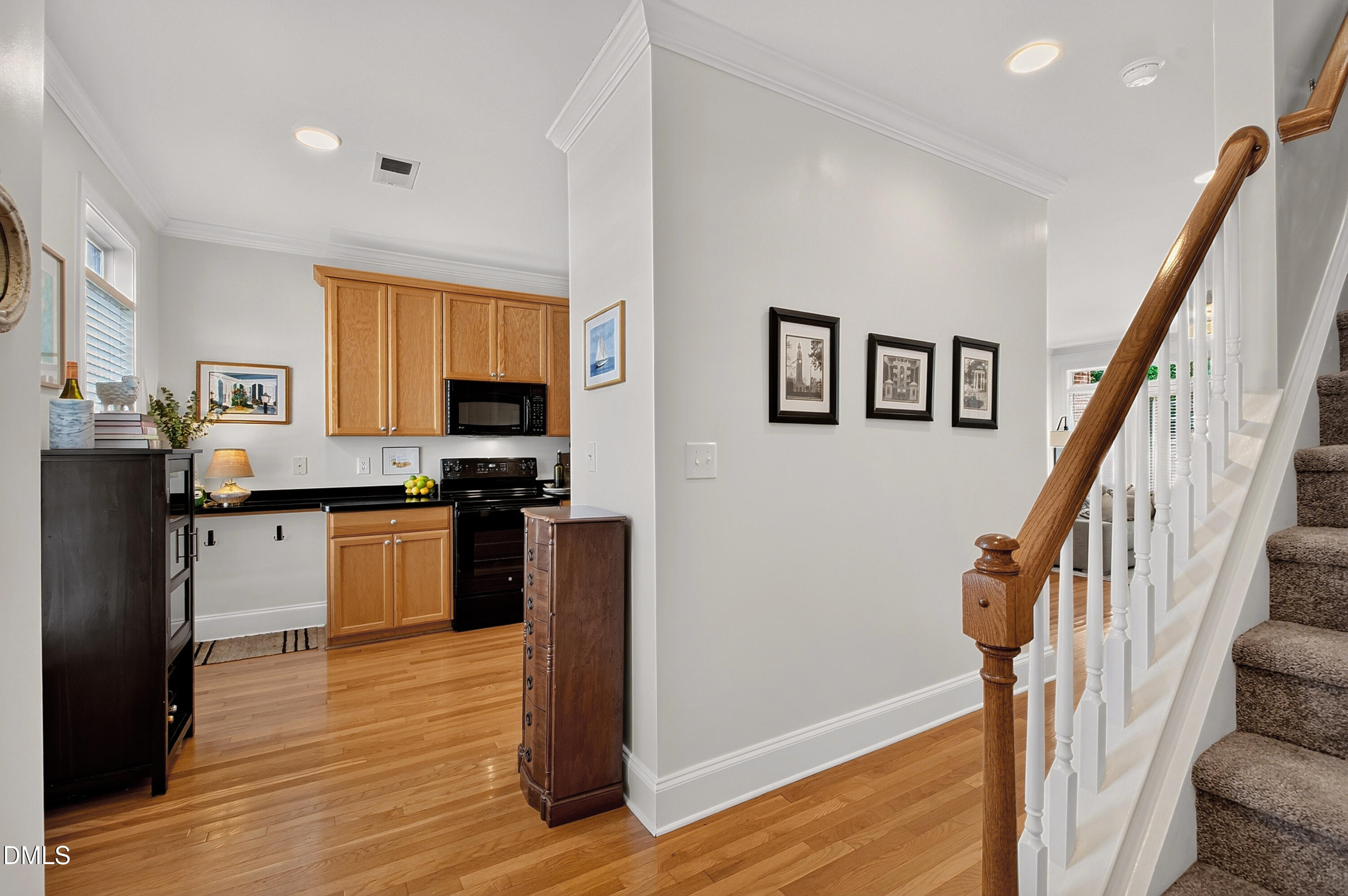 673 Highpark Lane Property Photo 8