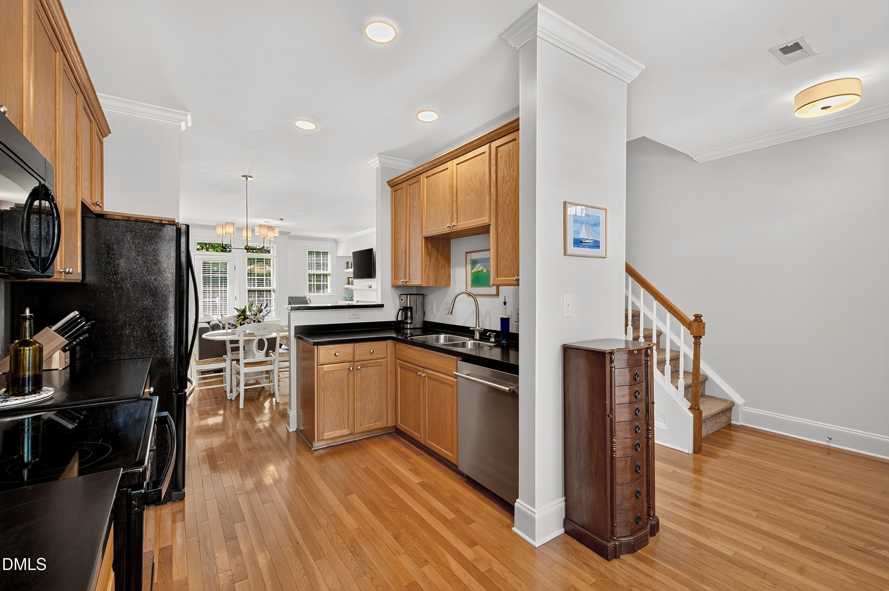 673 Highpark Lane Property Photo 13