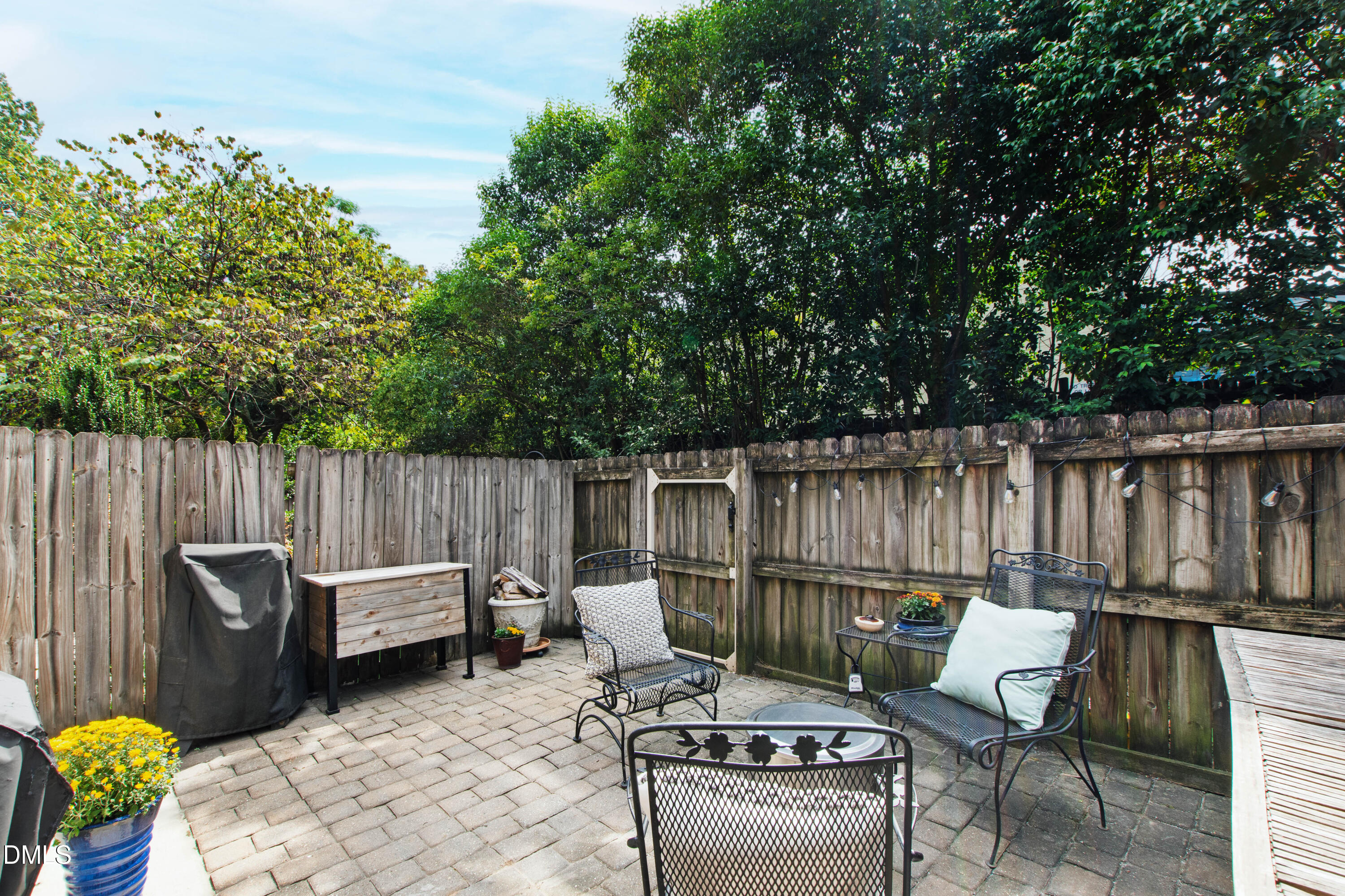 673 Highpark Lane Property Photo 32