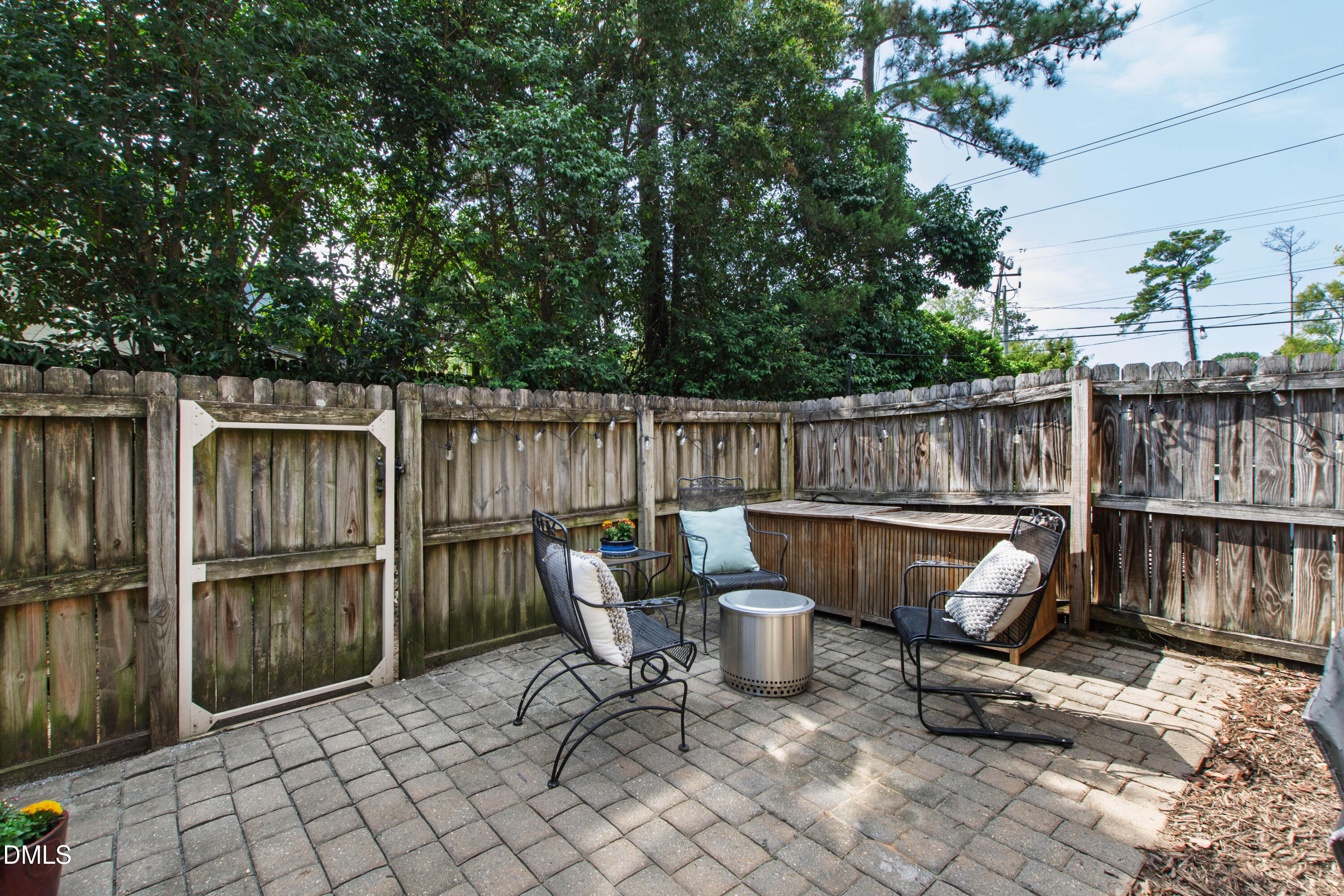 673 Highpark Lane Property Photo 33