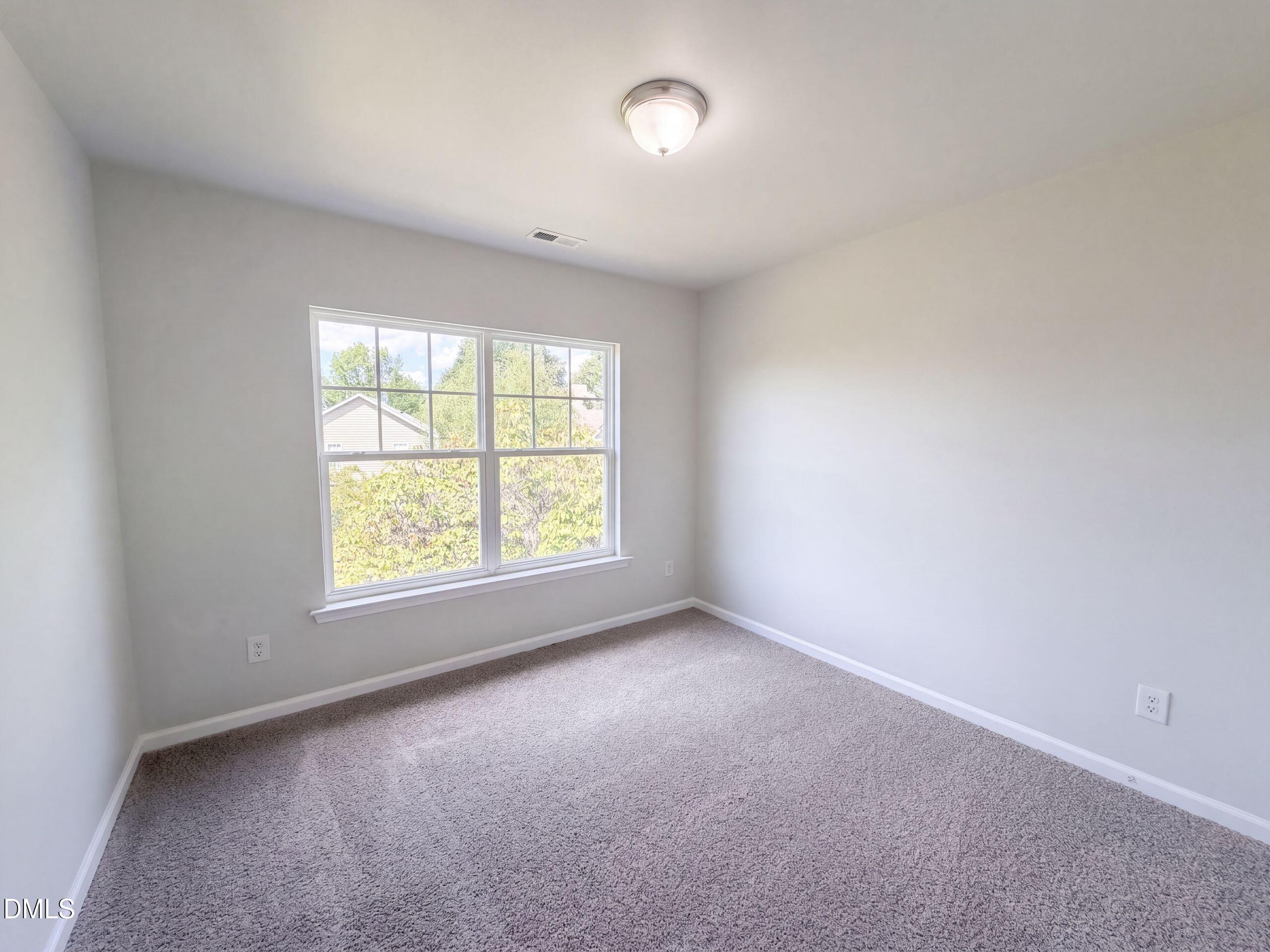 2003 Woodsdale Drive Property Photo 10
