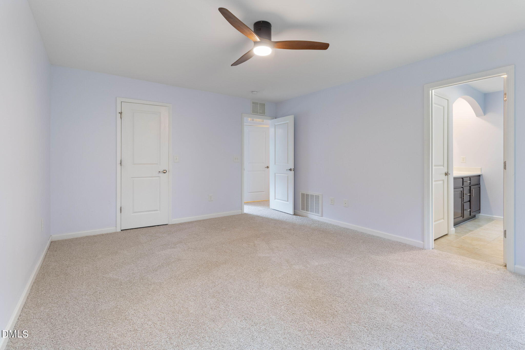 2041 Longmont Drive Property Photo 17