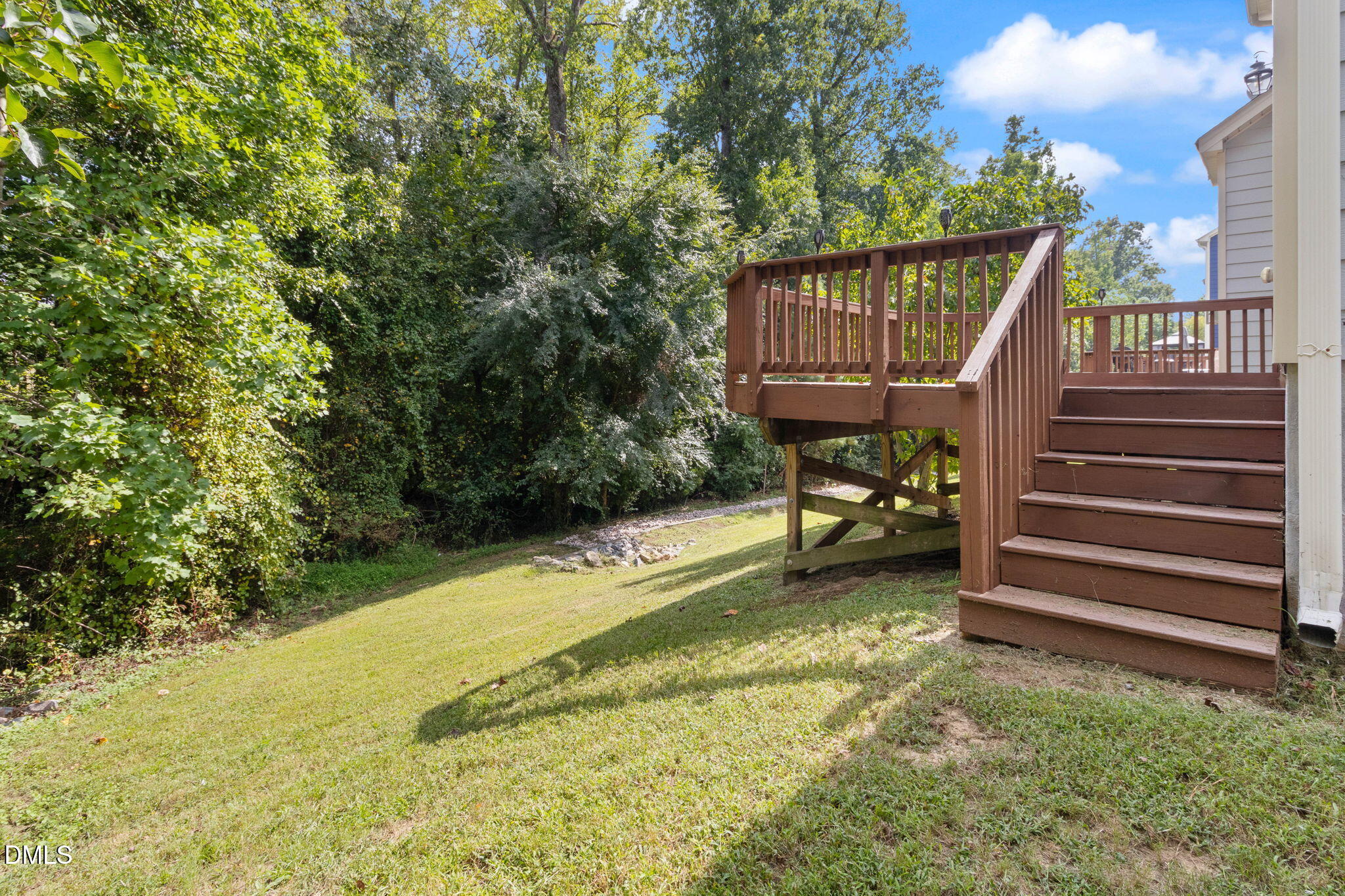 2041 Longmont Drive Property Photo 29