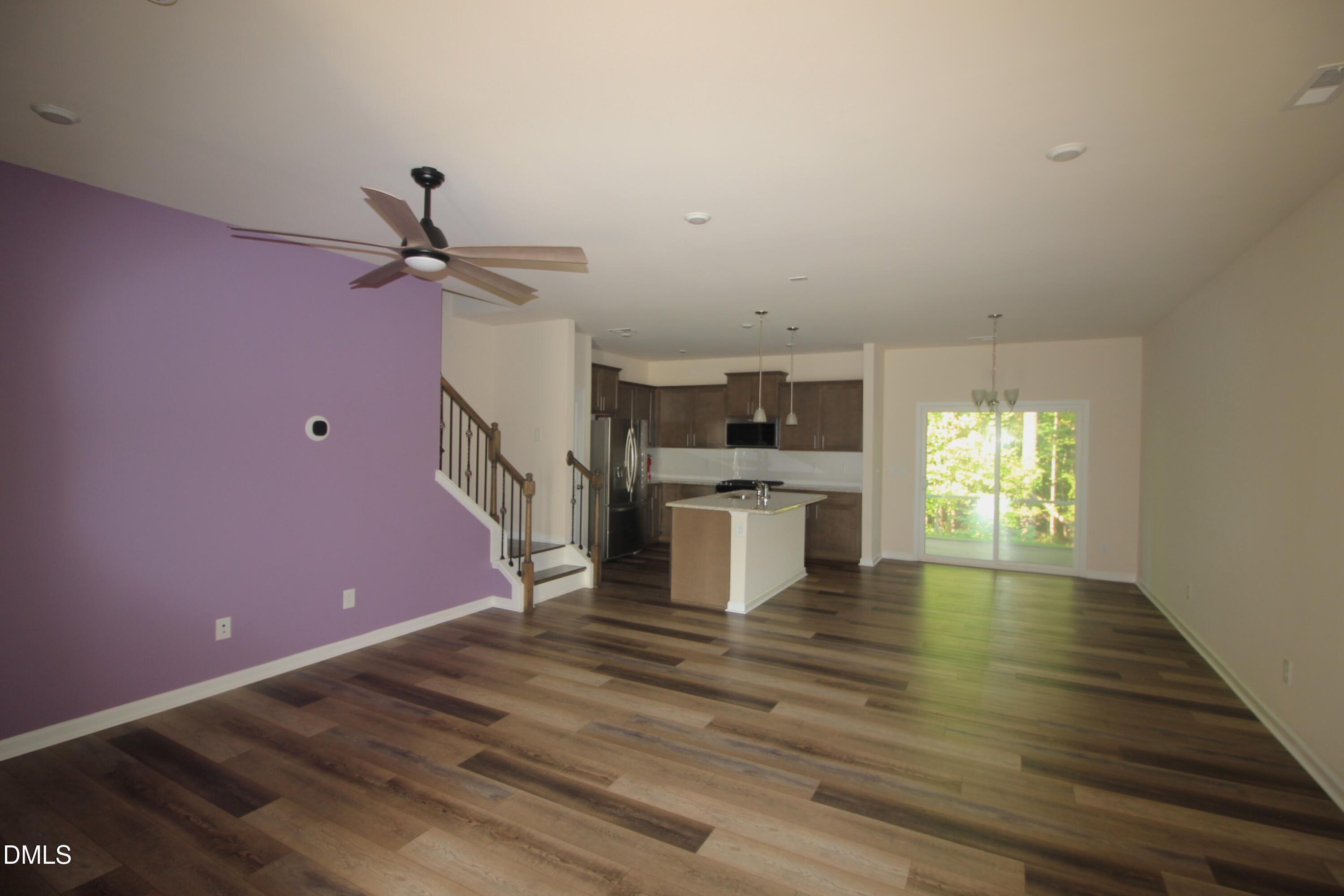 1504 Glacier Drive Property Photo 3